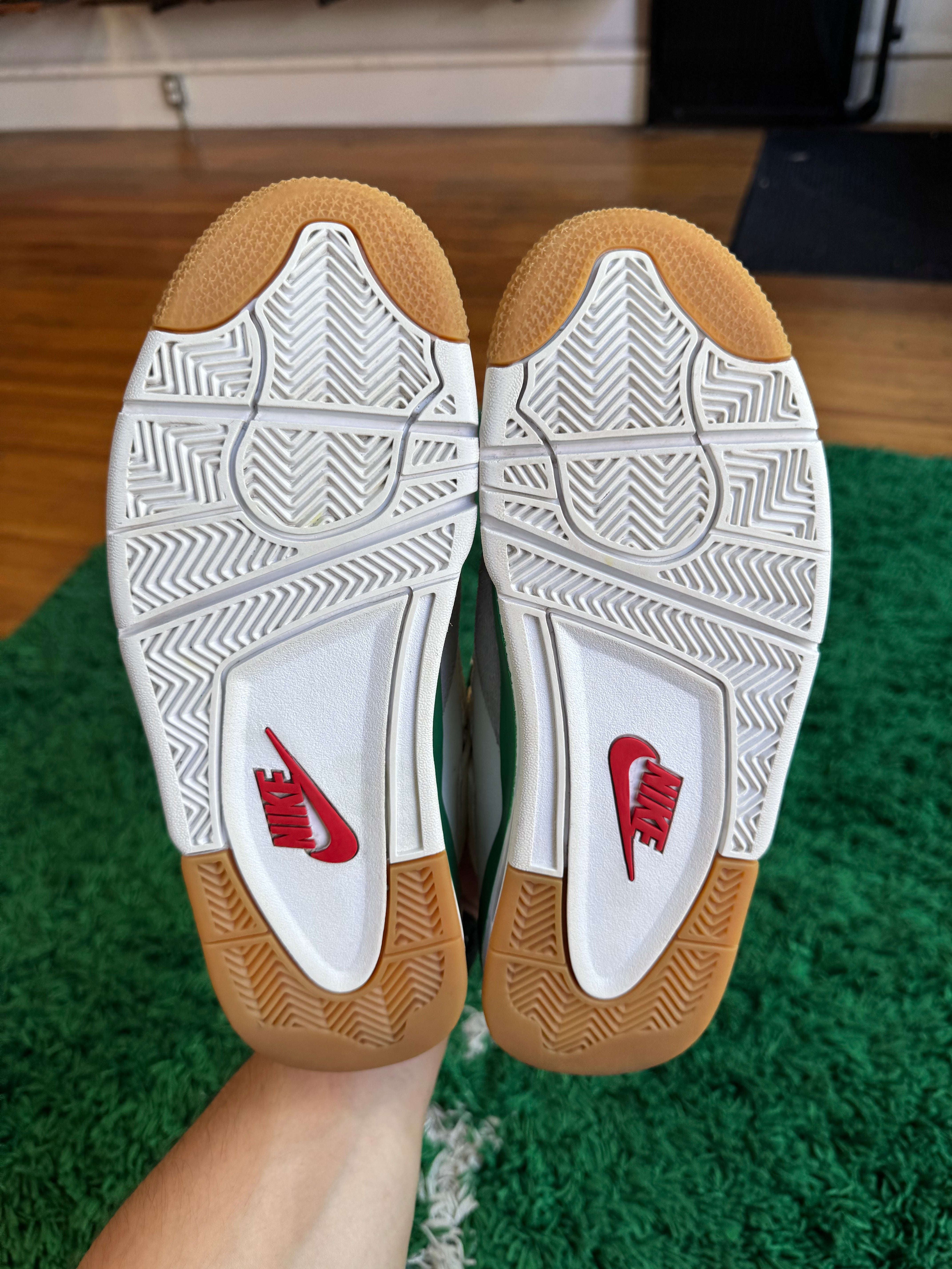 Jordan 4 SB “Pine Green”