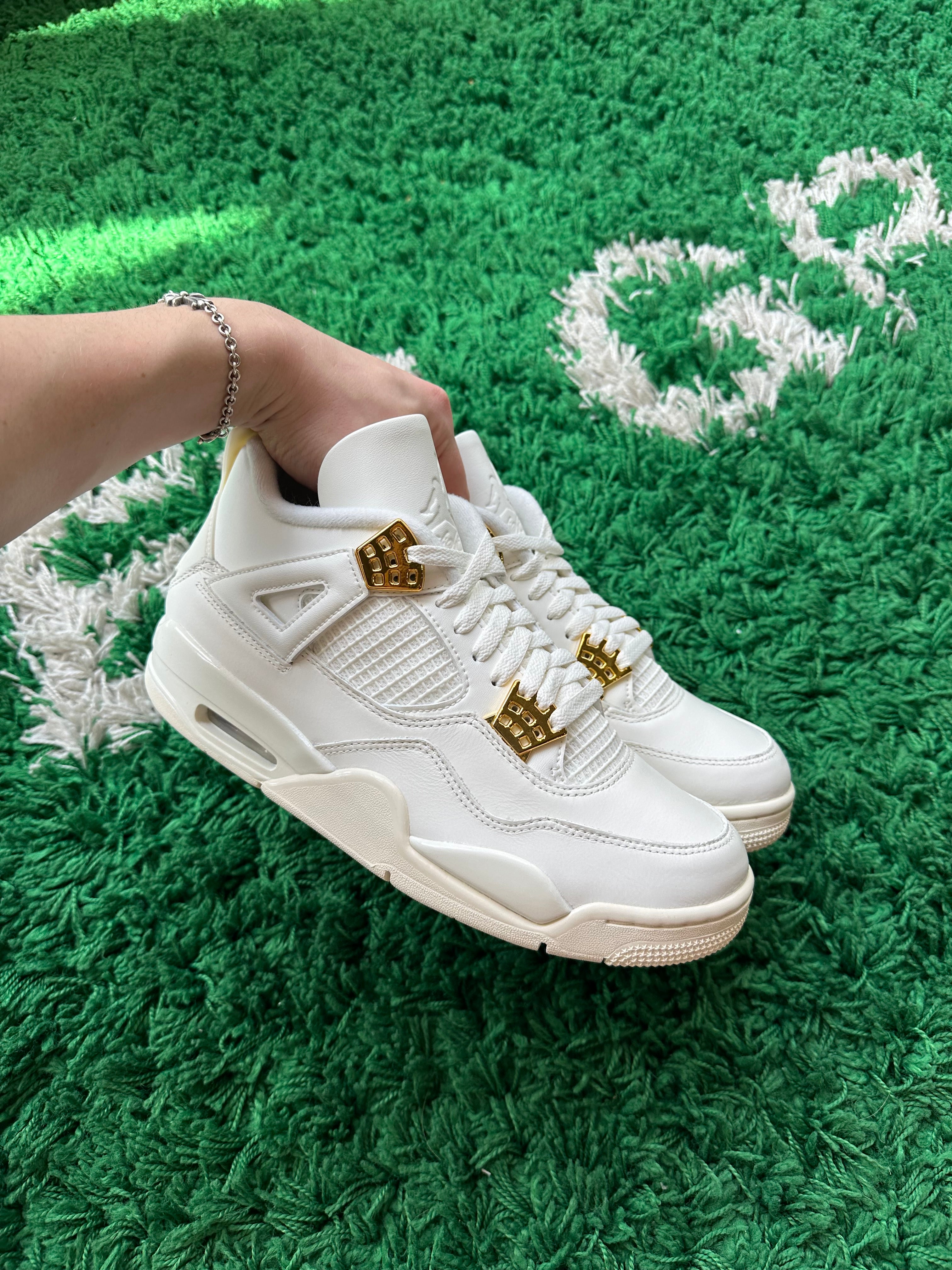 Jordan 4 “Metallic Gold”