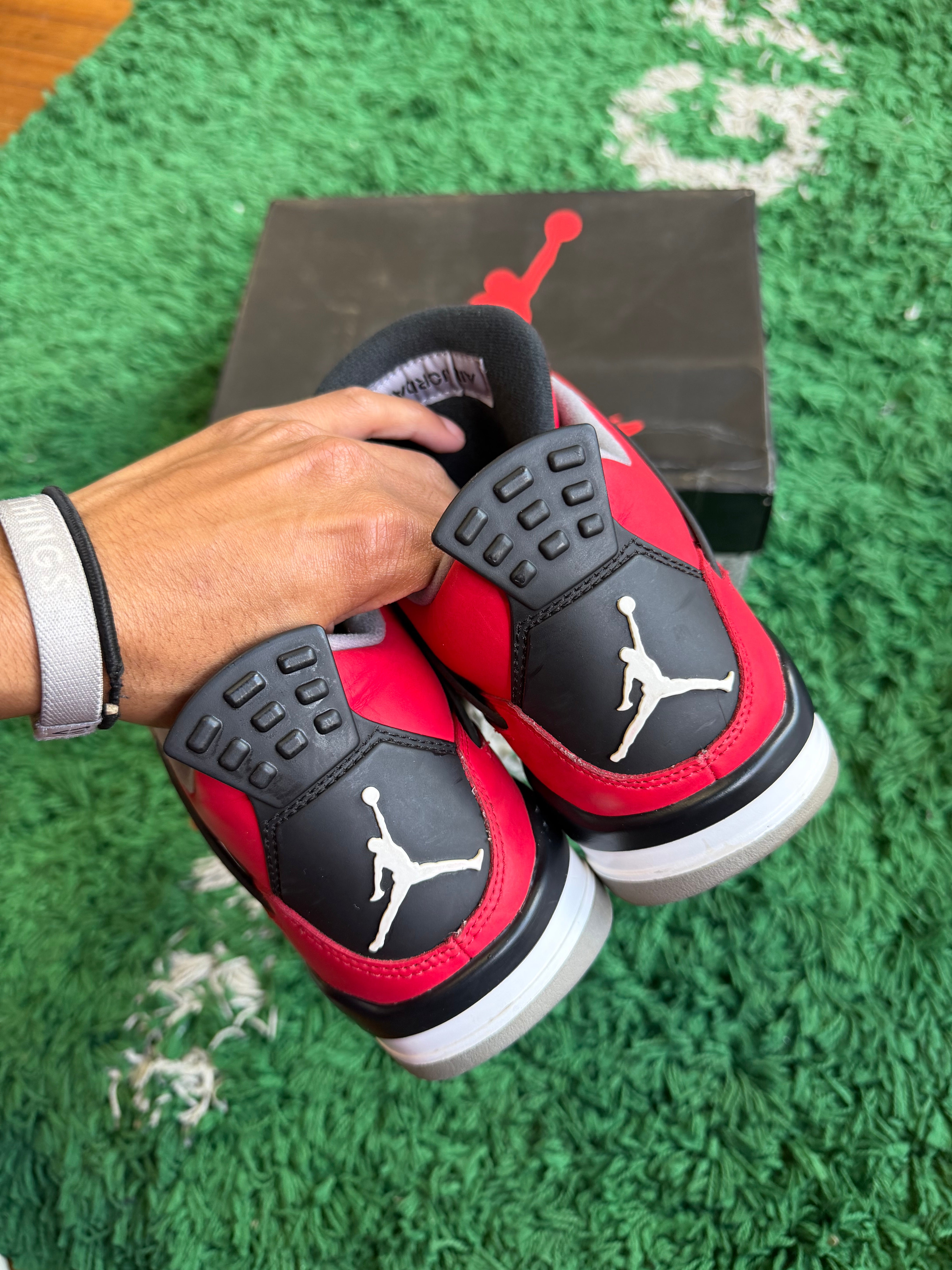 Jordan 4 “Toro Bravo”