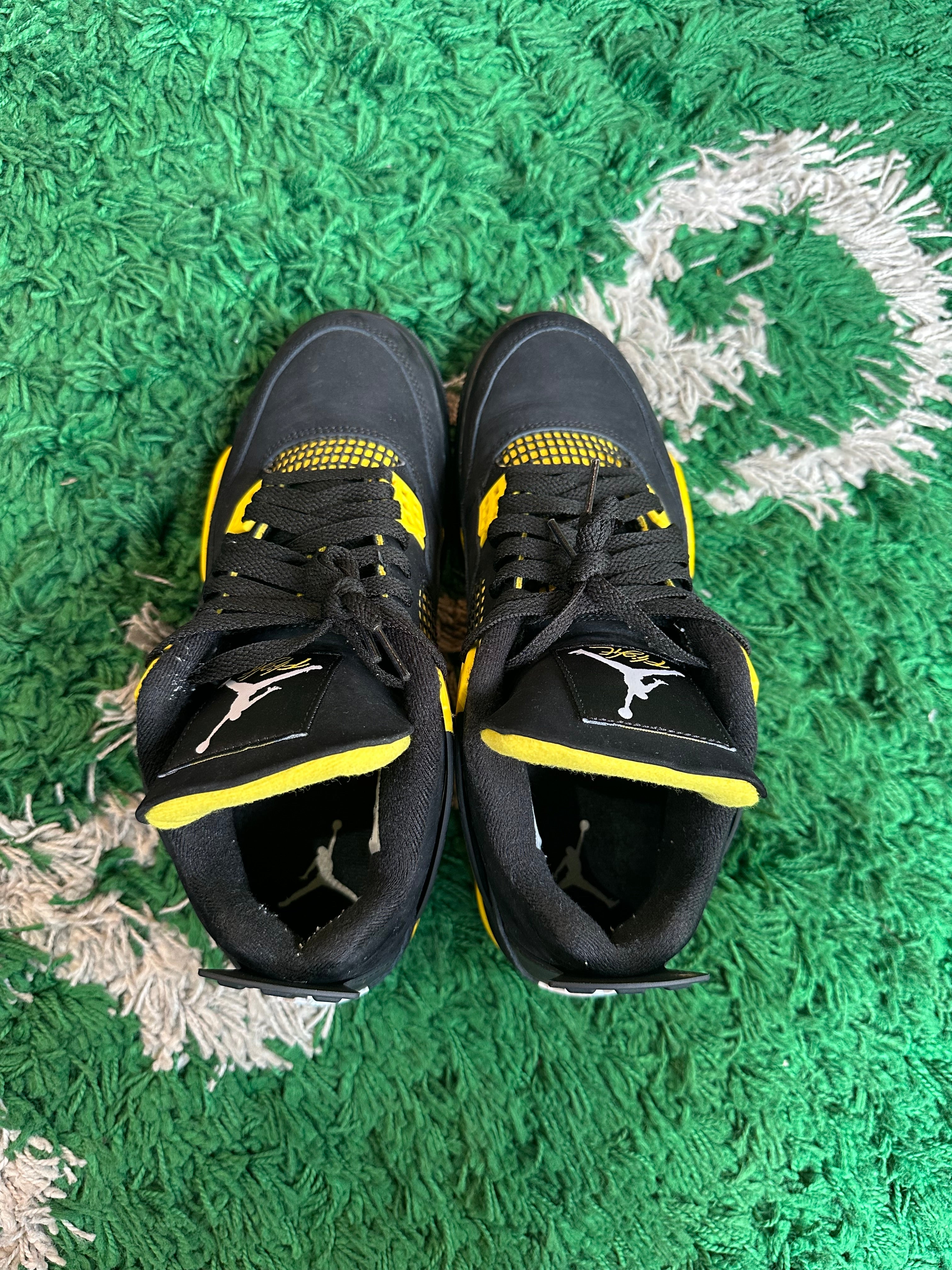 Jordan 4 “Thunder”