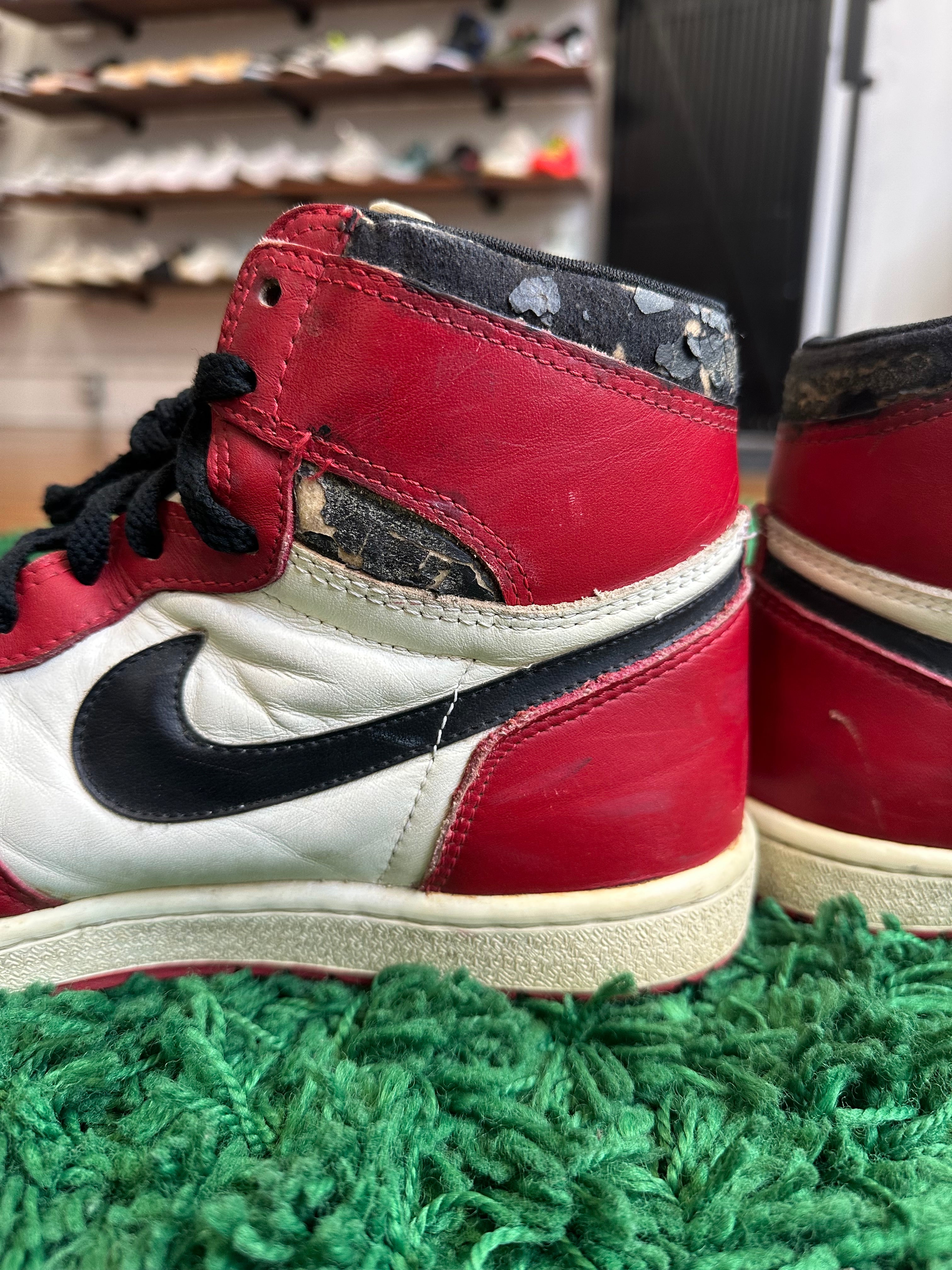 Jordan 1 OG “Chicago” (1985)
