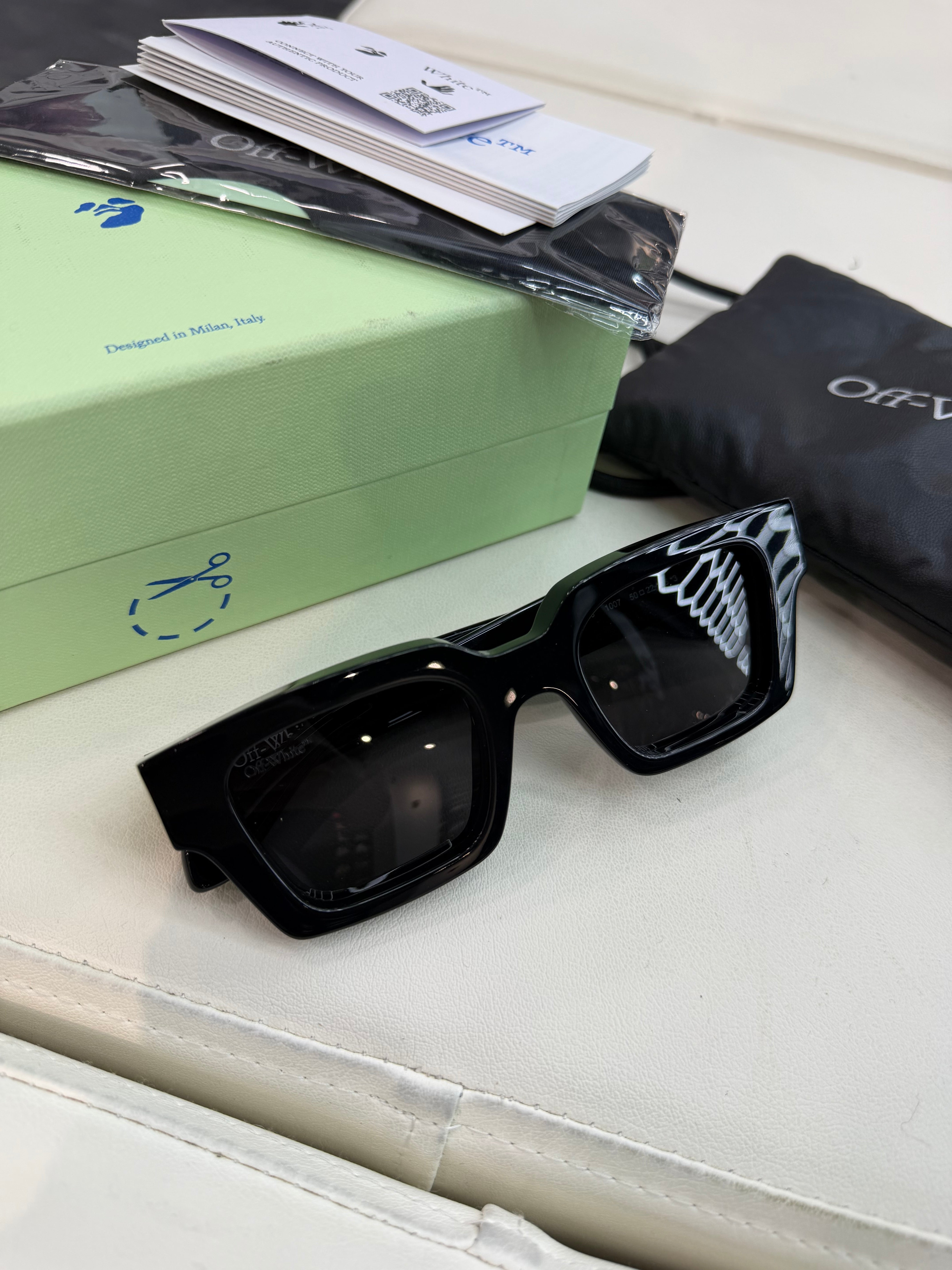 Off-White Glasses “Black”