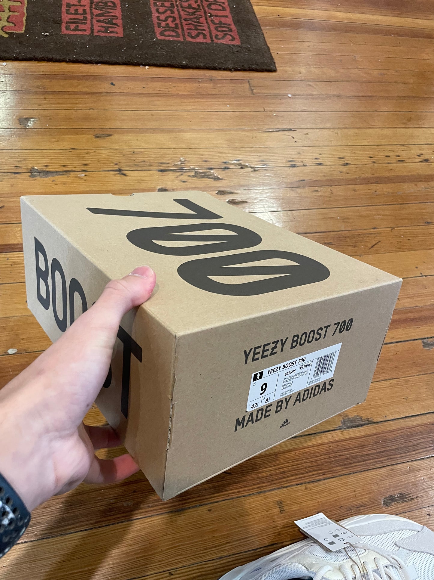 Yeezy 700 “Analog”