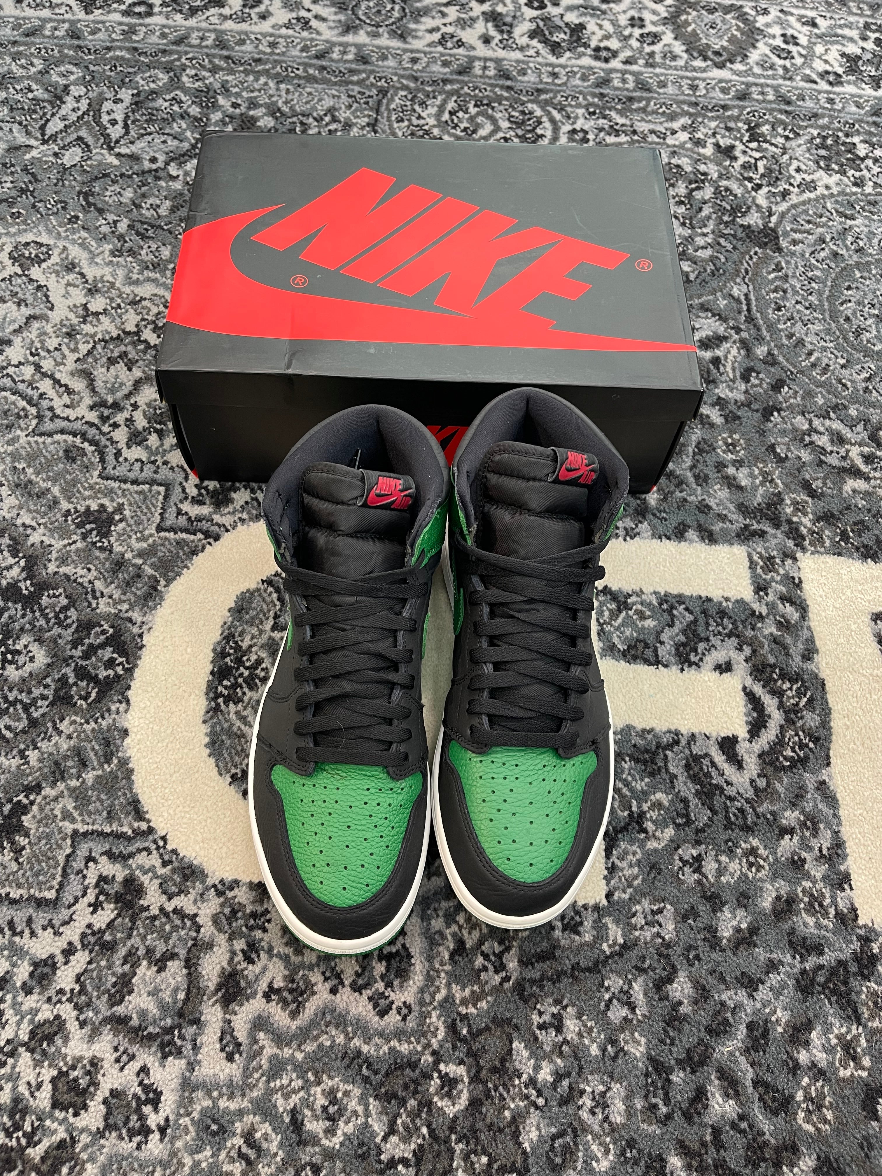 Jordan 1 High “Pine Green Black”
