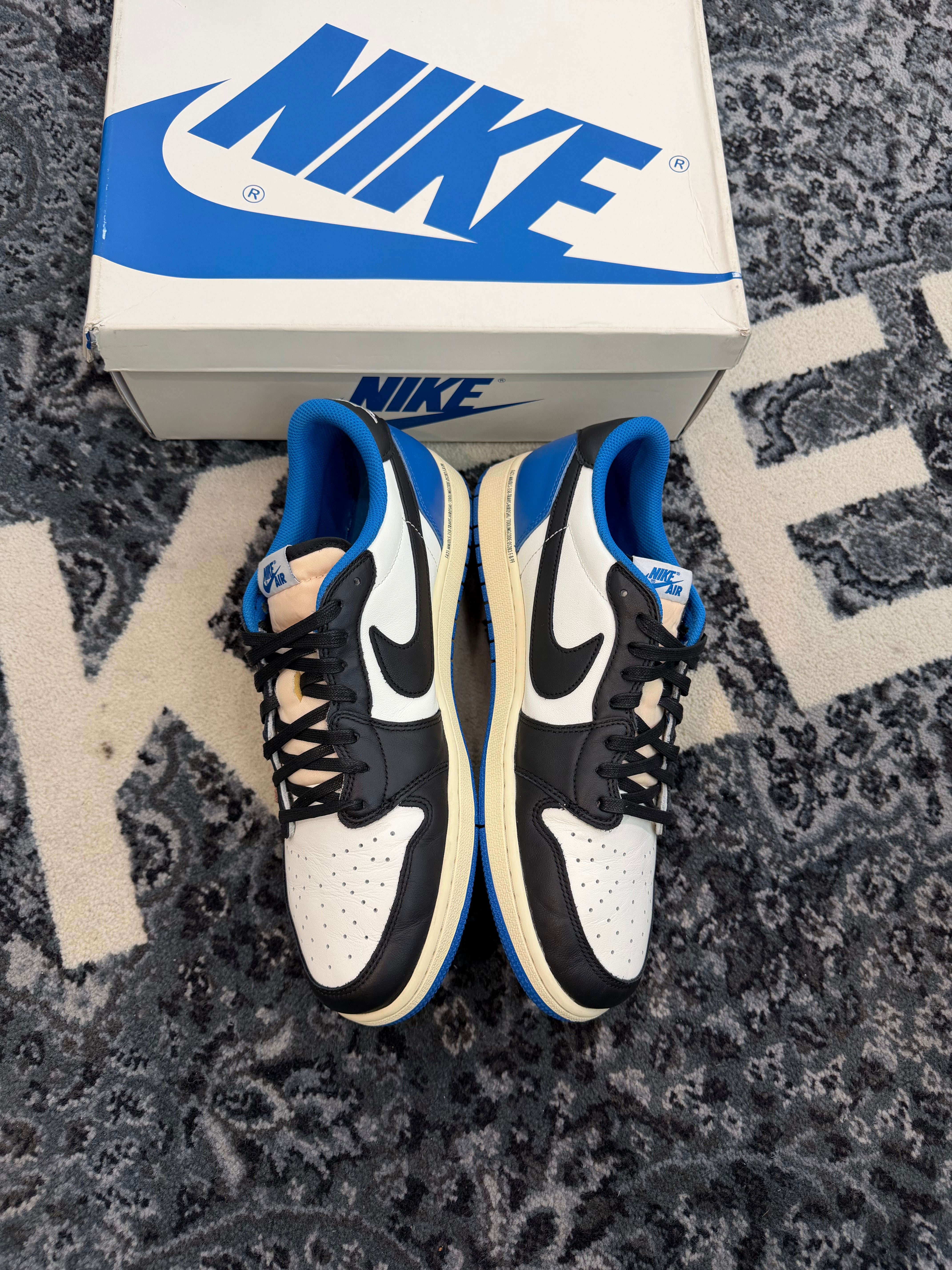 Jordan 1 Low x Travis Scott “Fragment”