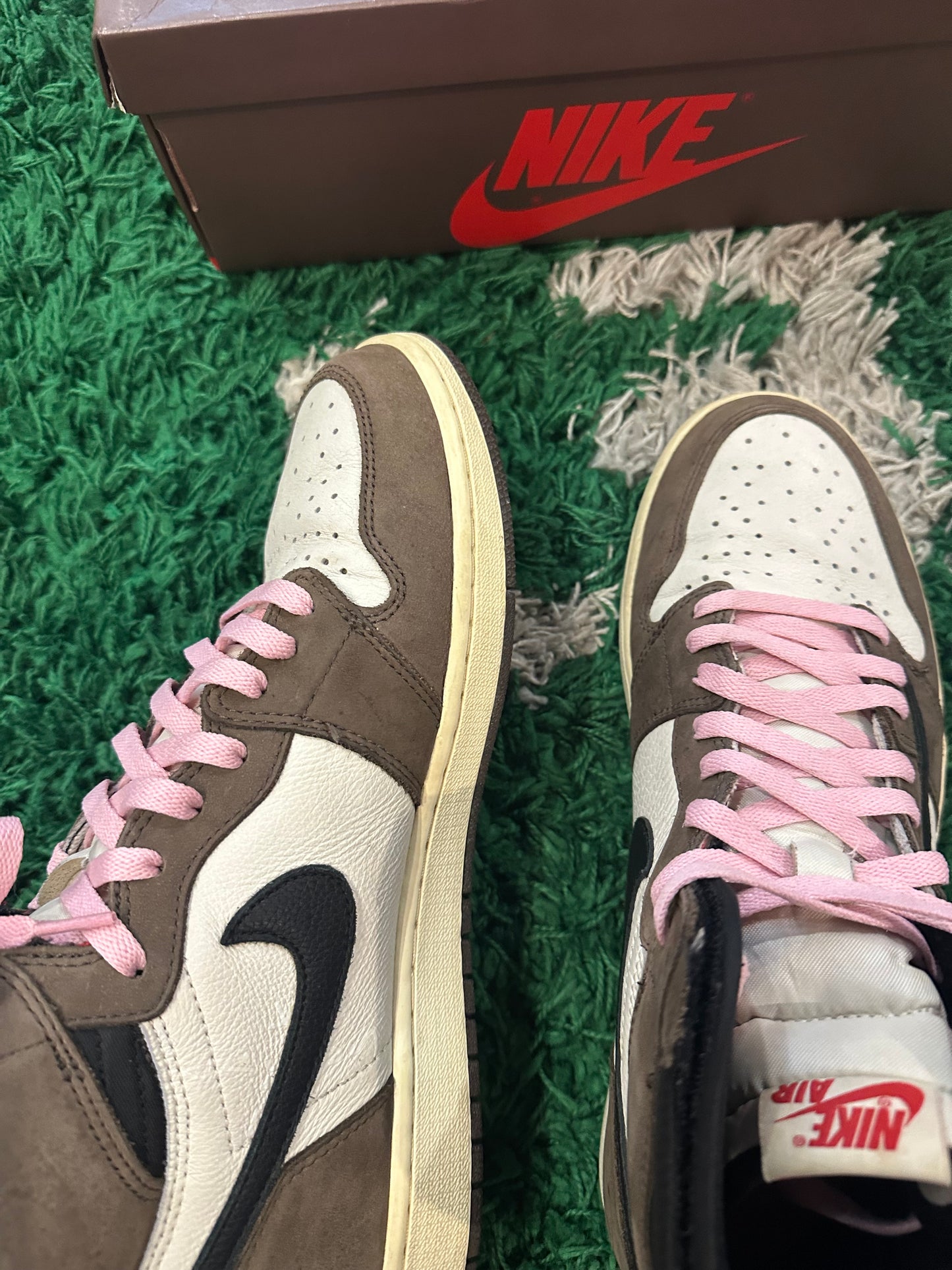 Jordan 1 Travis Scott High “Mocha”