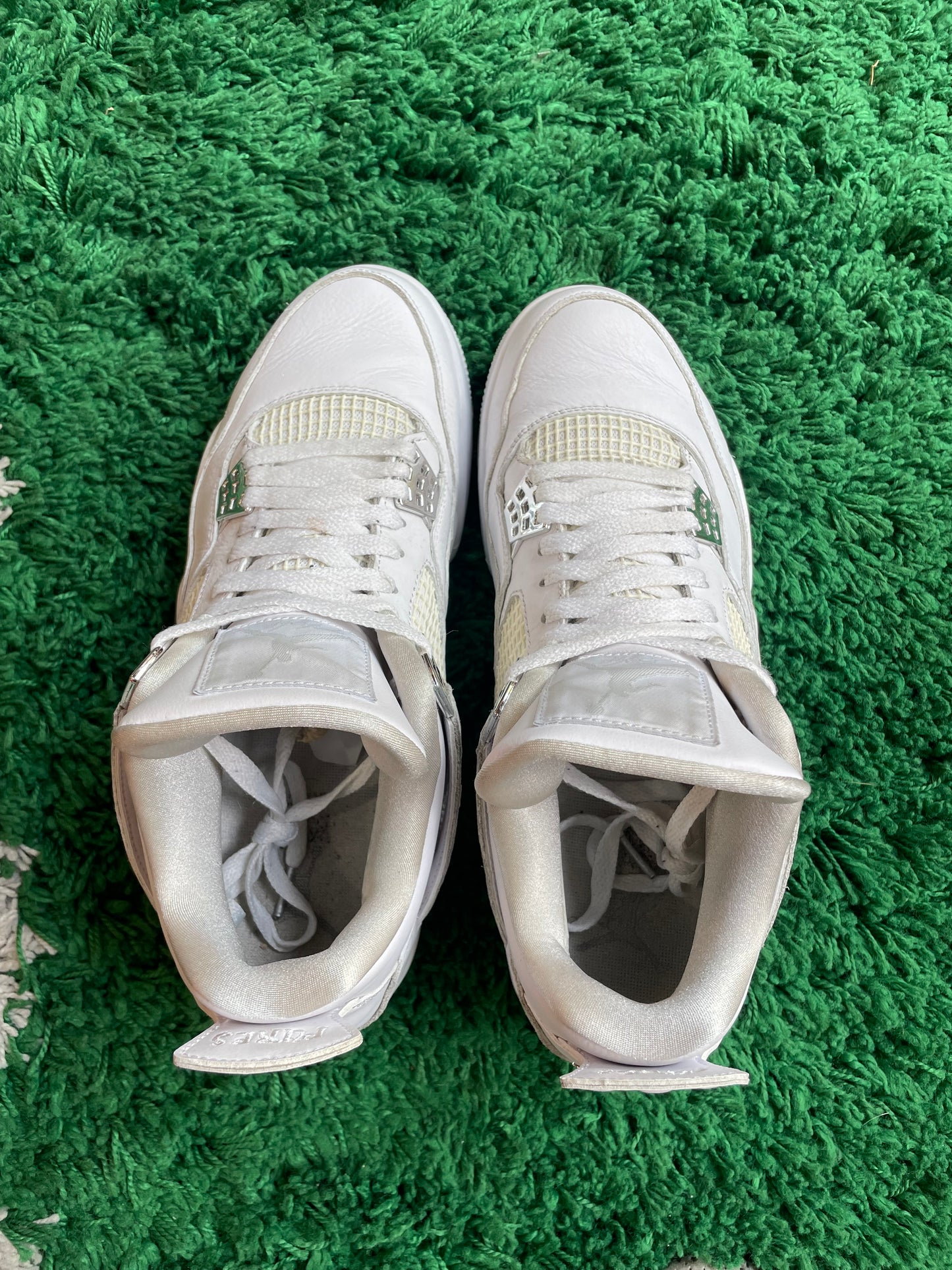 Jordan 4 “Pure Money”