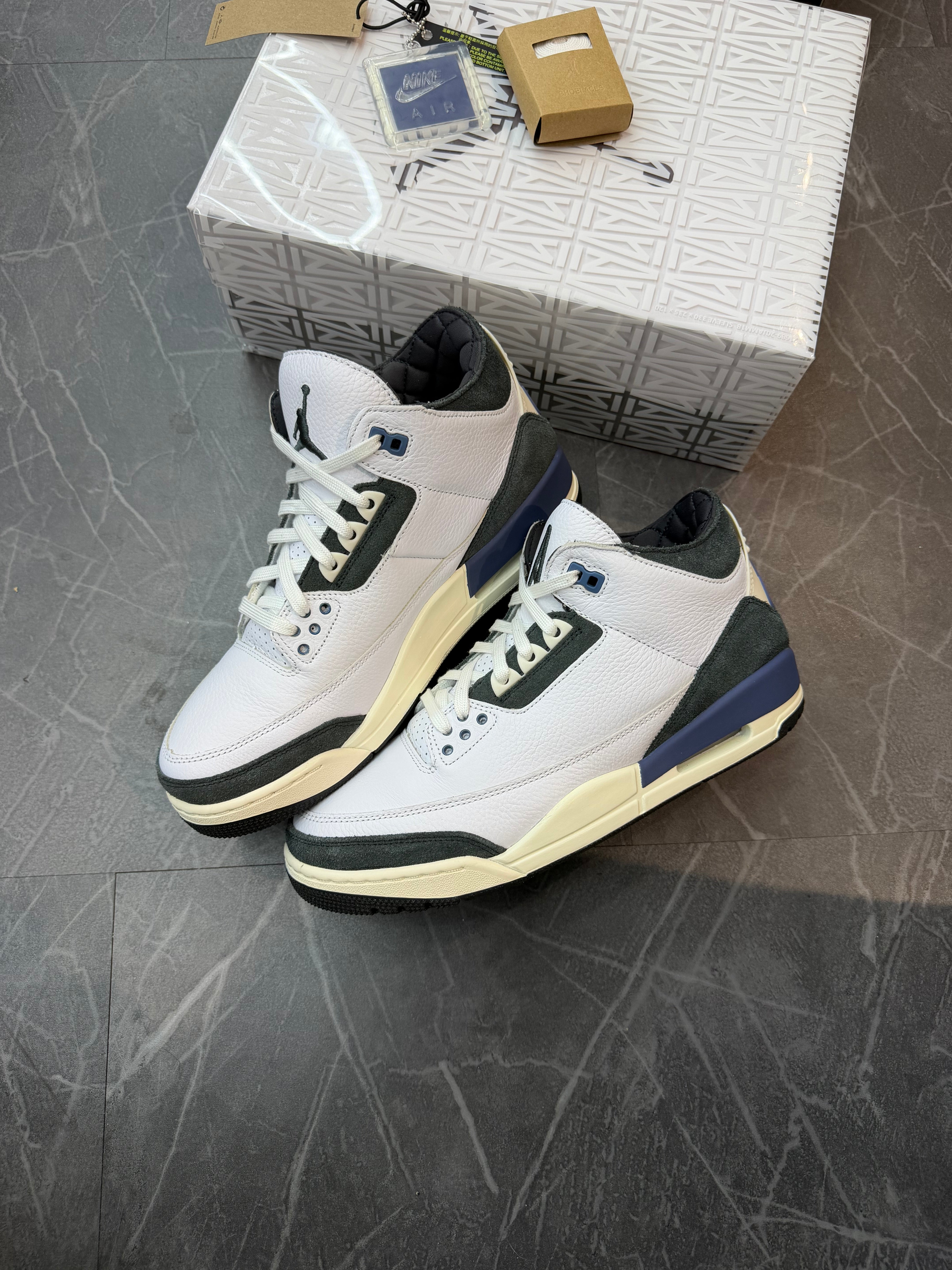 Jordan 3 x A Ma Maniere “Diffused Blue”