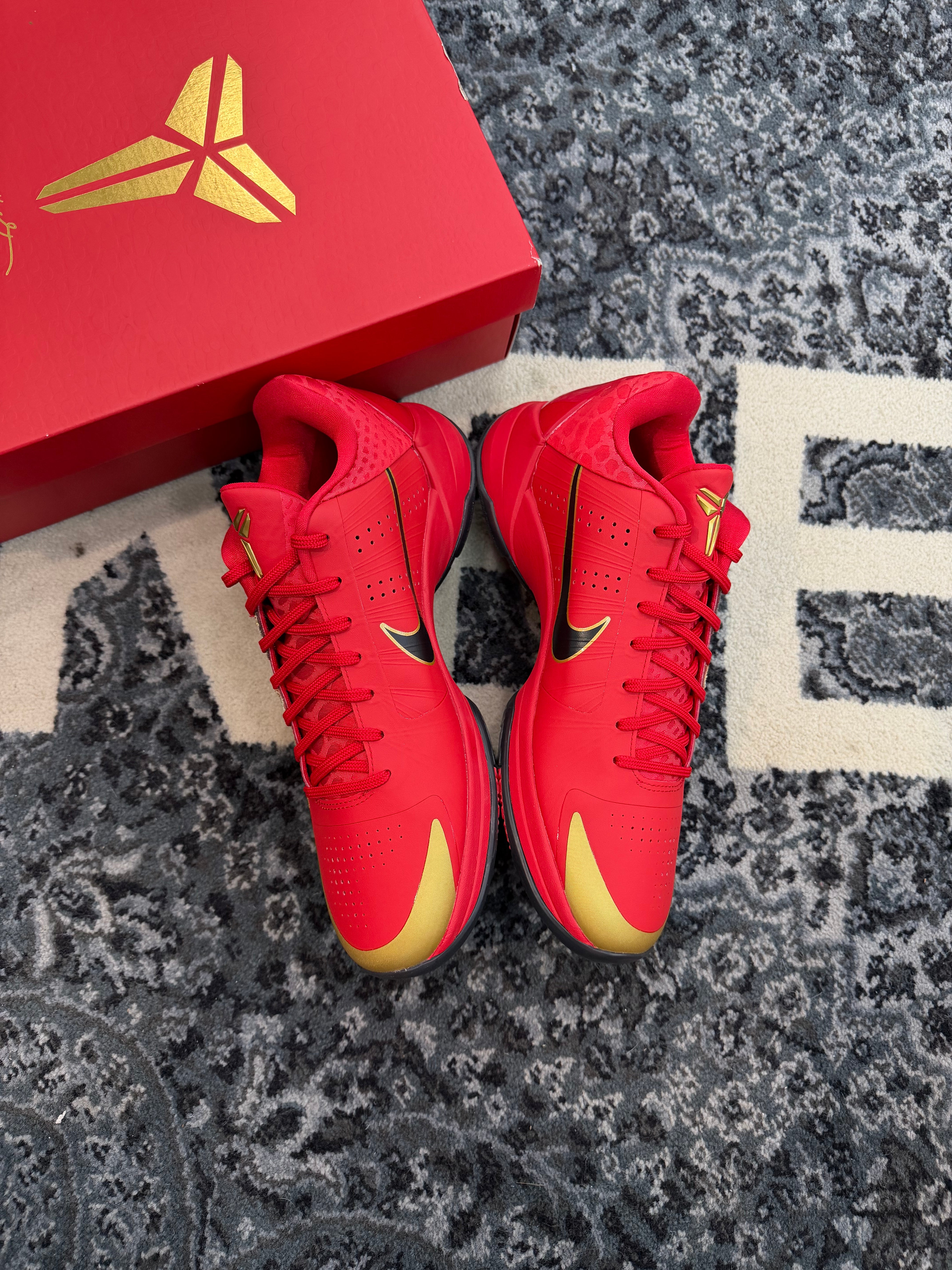 Kobe 5 Protro “Year of the Mamba”
