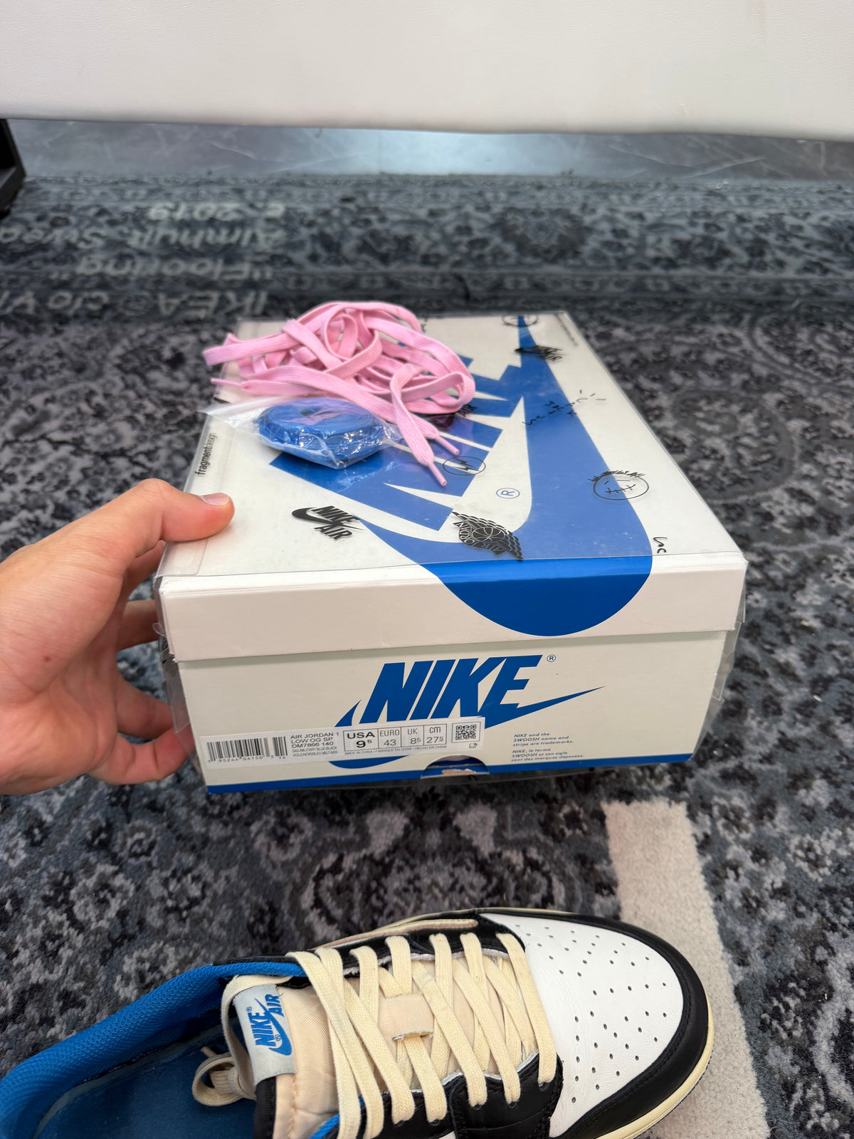Jordan 1 Low x Travis Scott “Fragment”