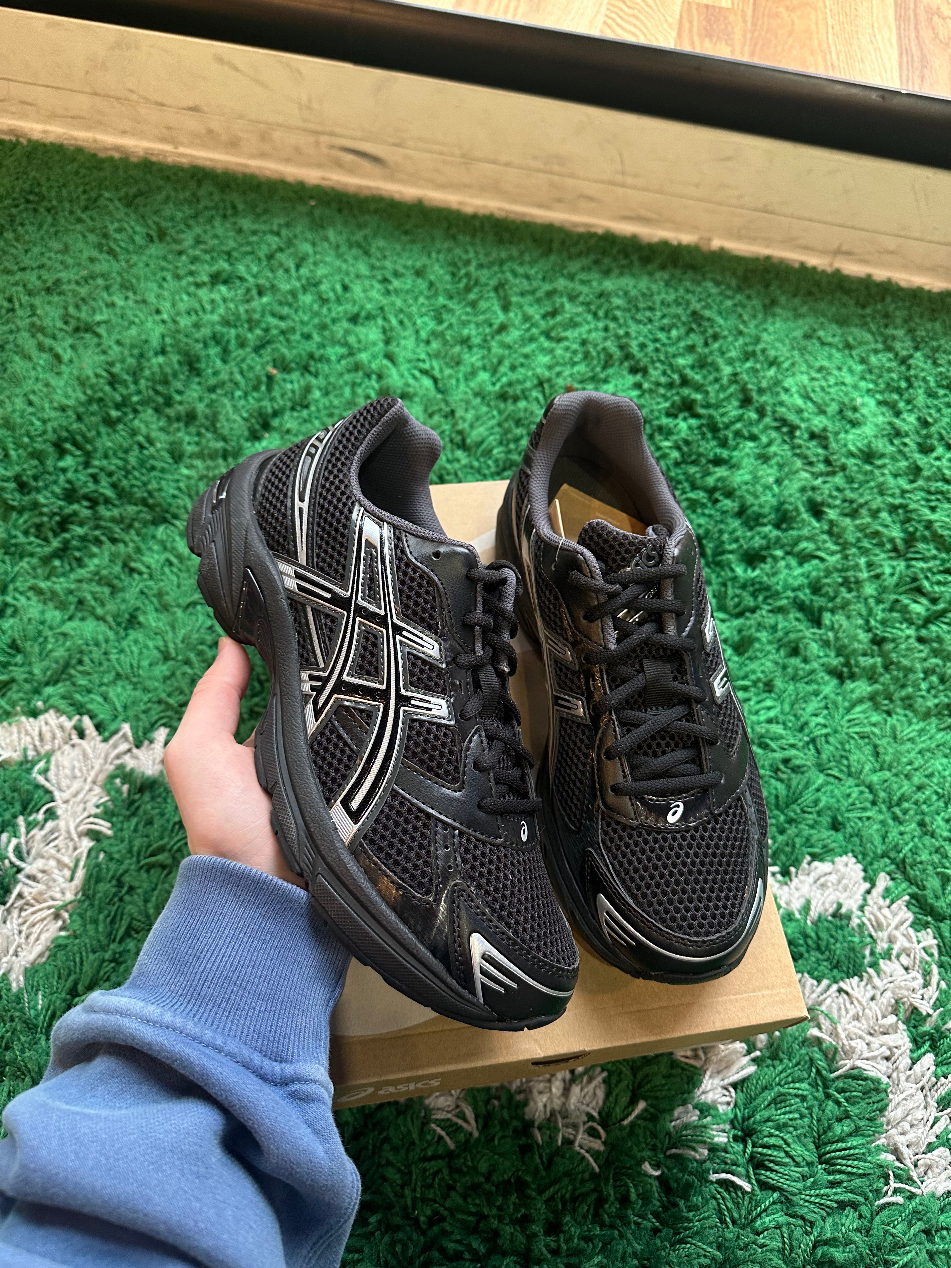 ASICS Gel-1130 “Black Pure Silver”