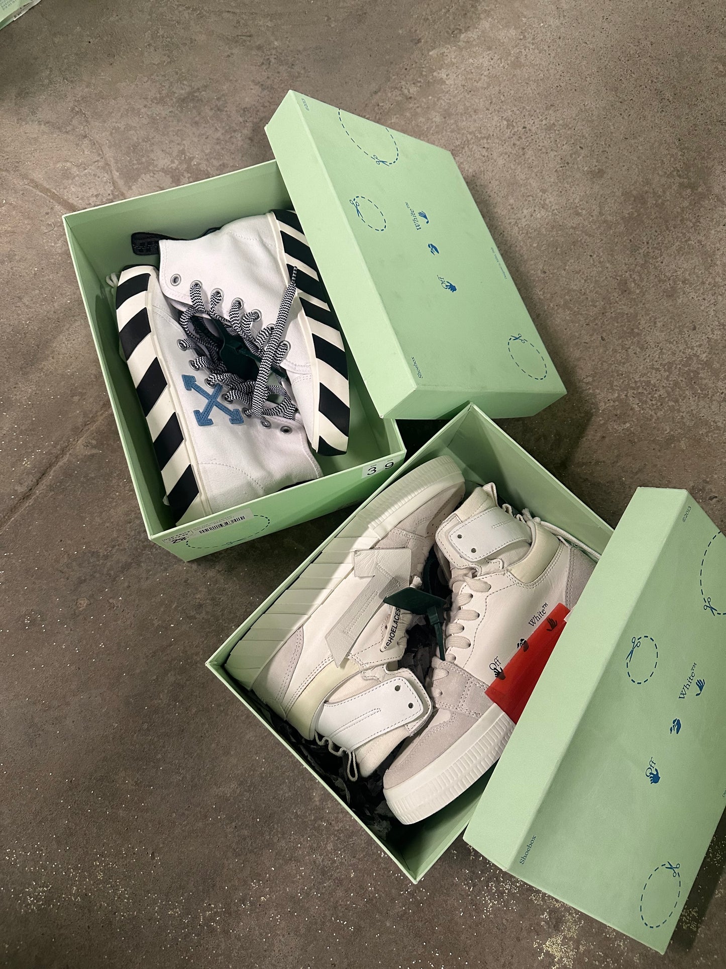 2 Piece Off-White Vulc Mid