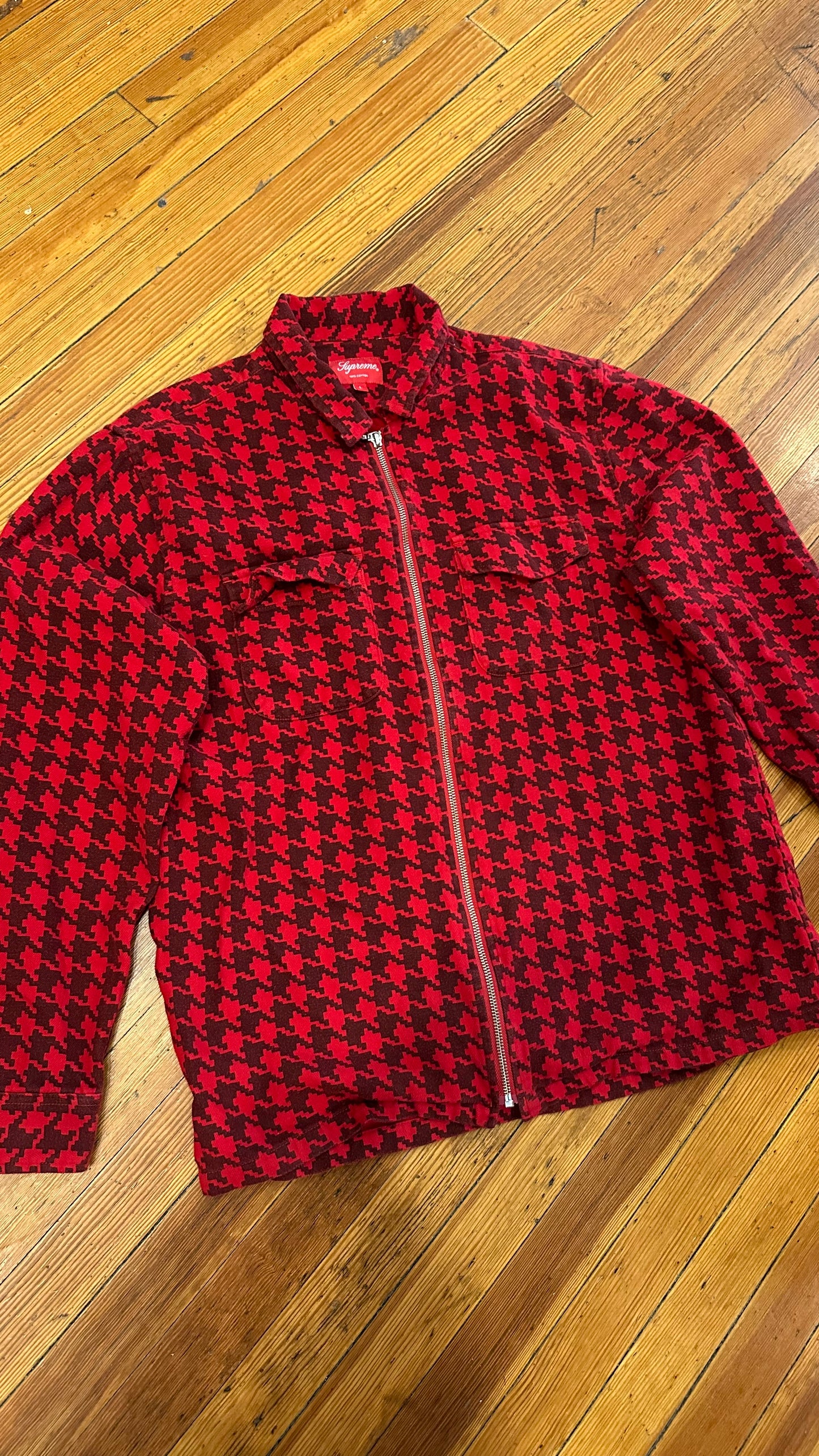 Supreme Collar Zip Up “Red”