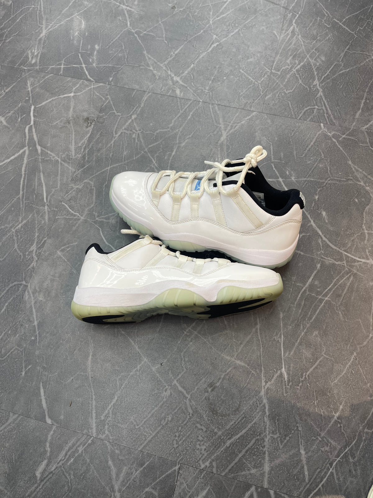 Jordan 11 Low “Legend Blue”