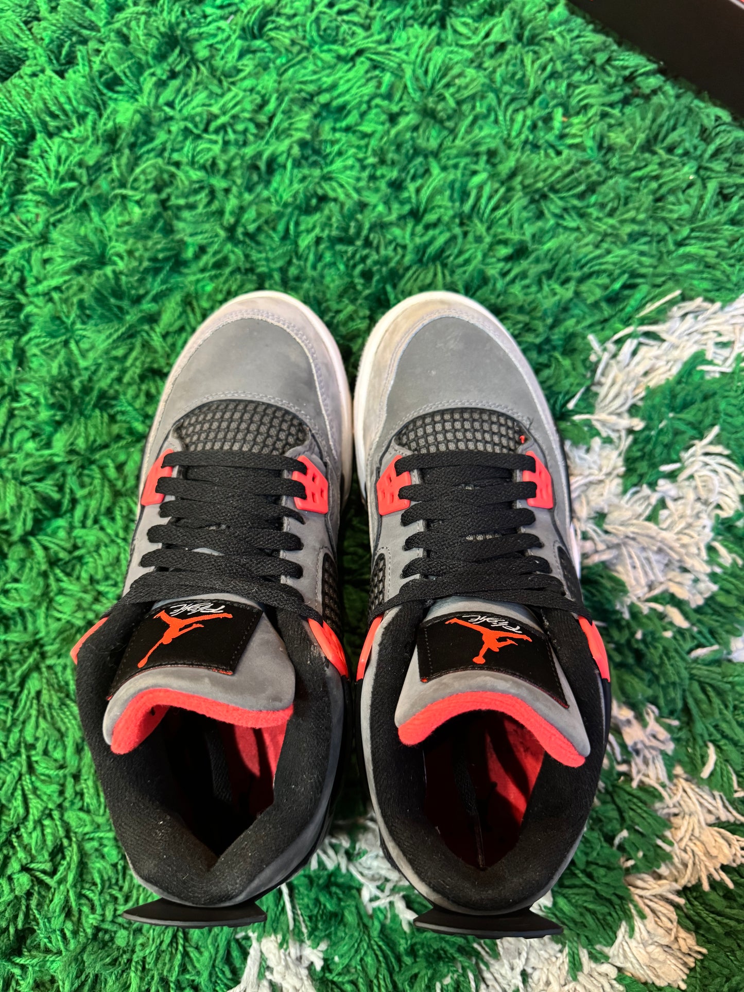 Jordan 4 “Infrared”