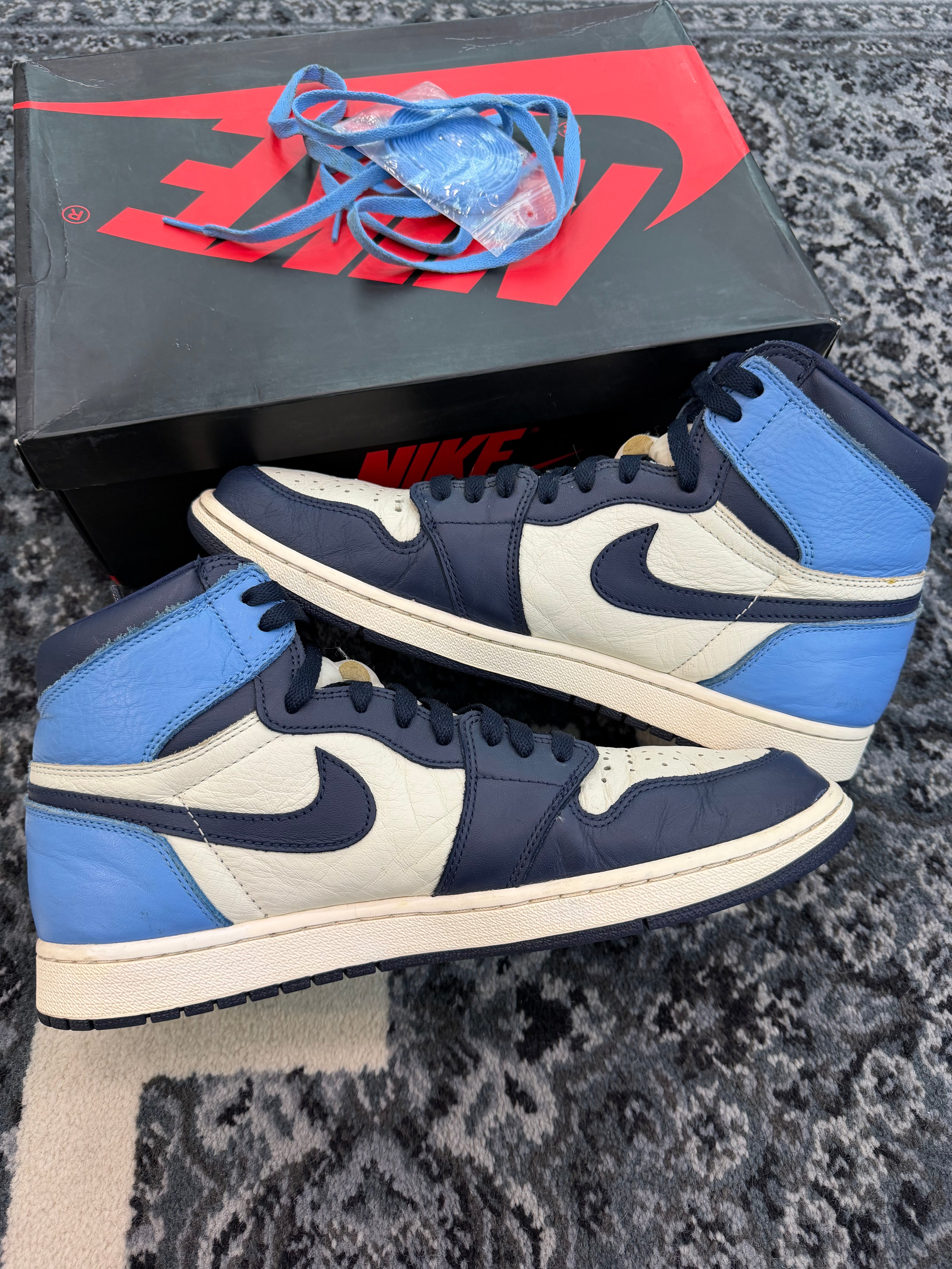 Jordan 1 High “Obsidian”