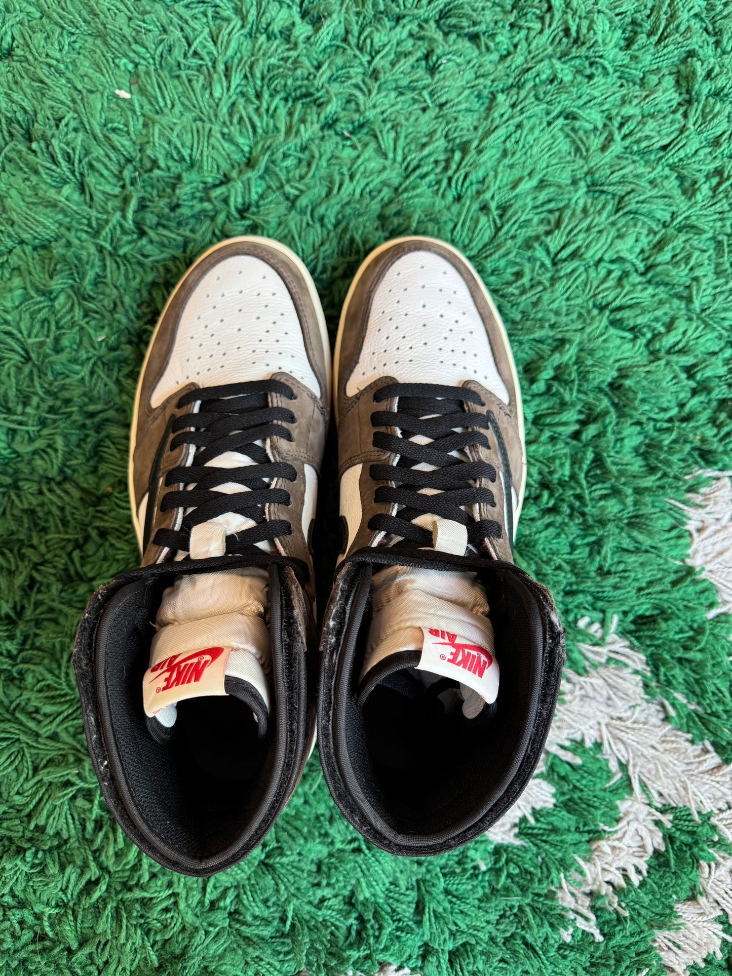 Jordan 1 High x Travis Scott “Mocha”