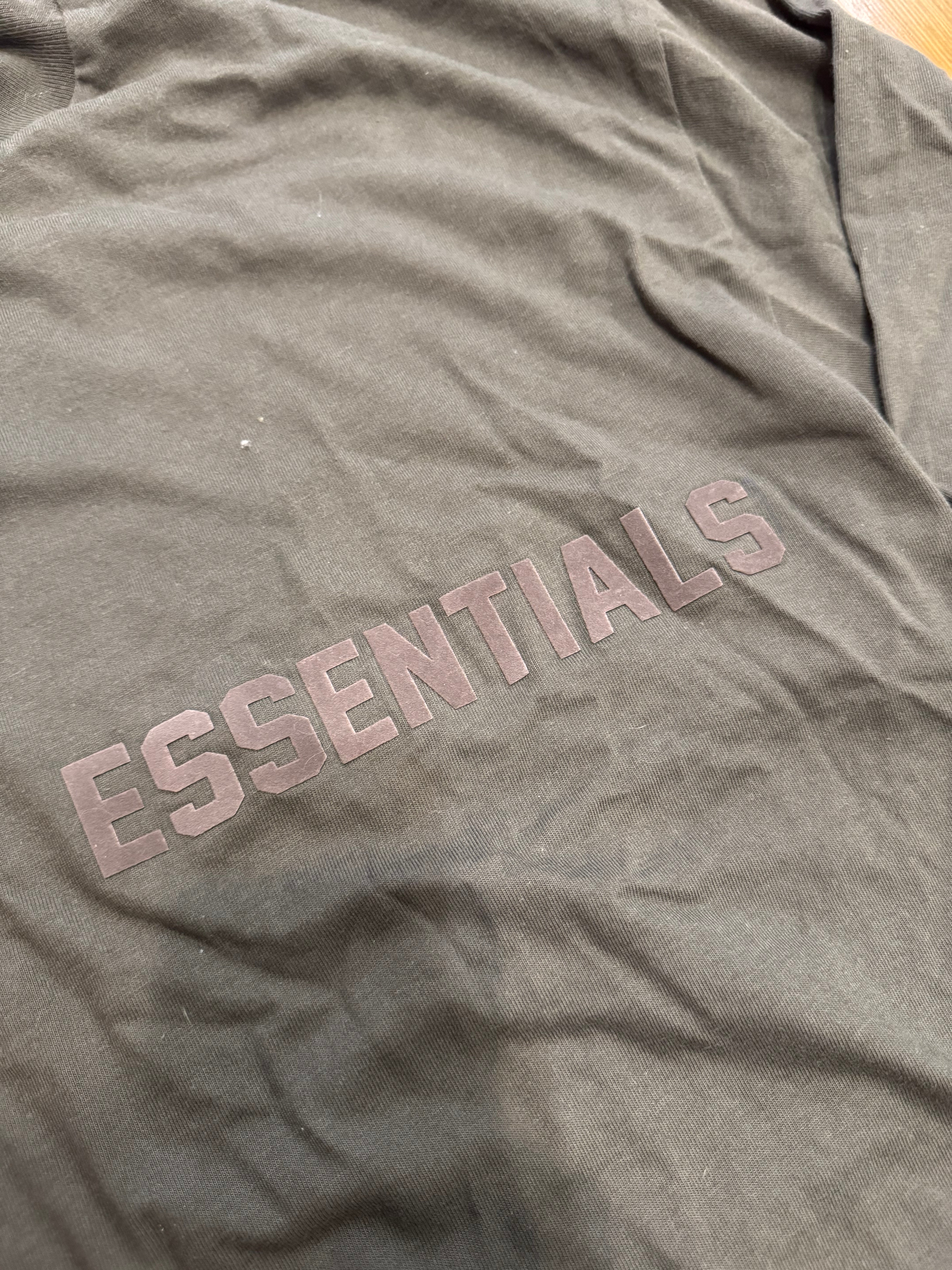 Essentials L/S Tee “Iron”