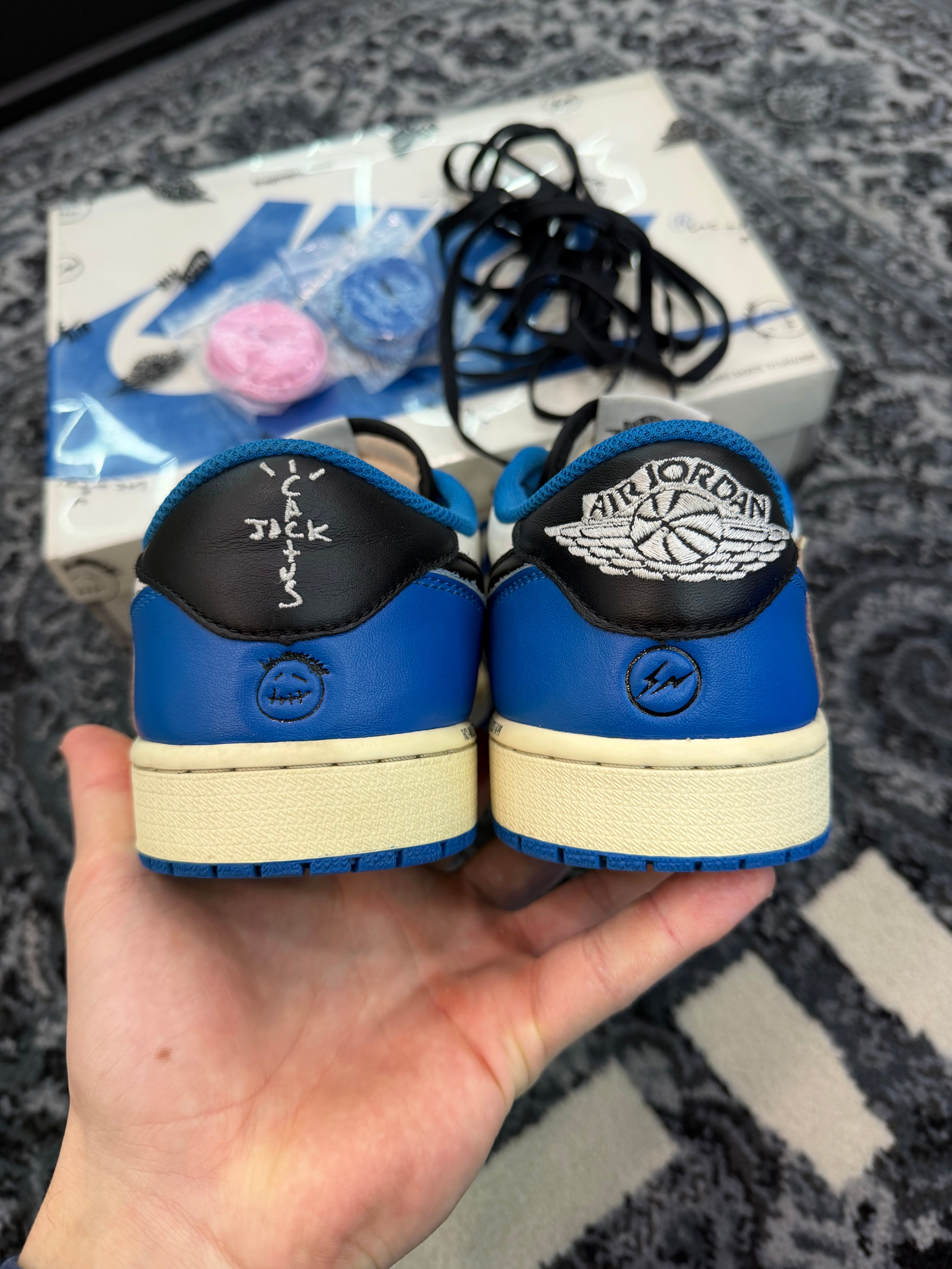 Jordan 1 Low x Travis Scott “Fragment”