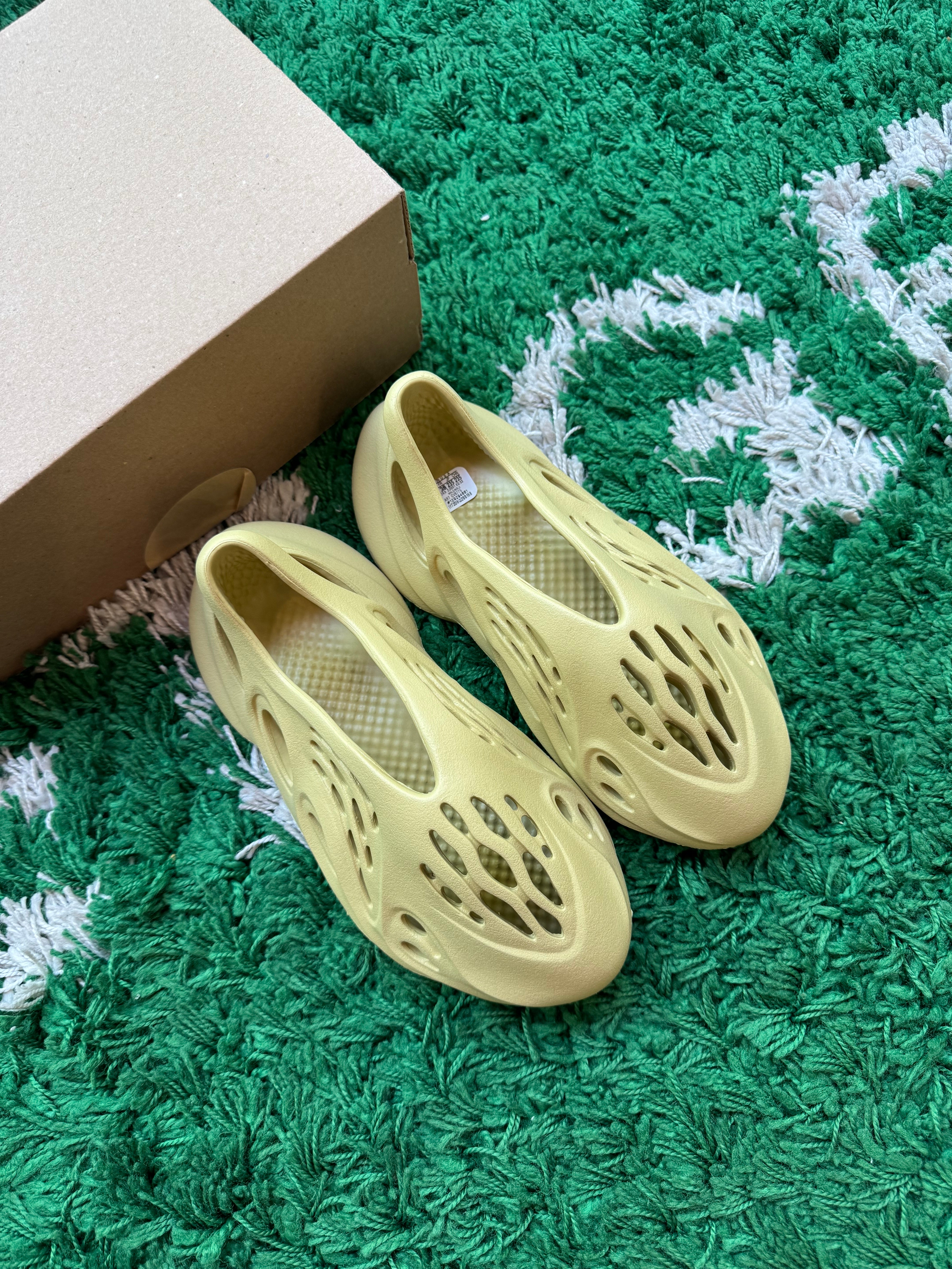 Yeezy Foam RNR “Sulfur”