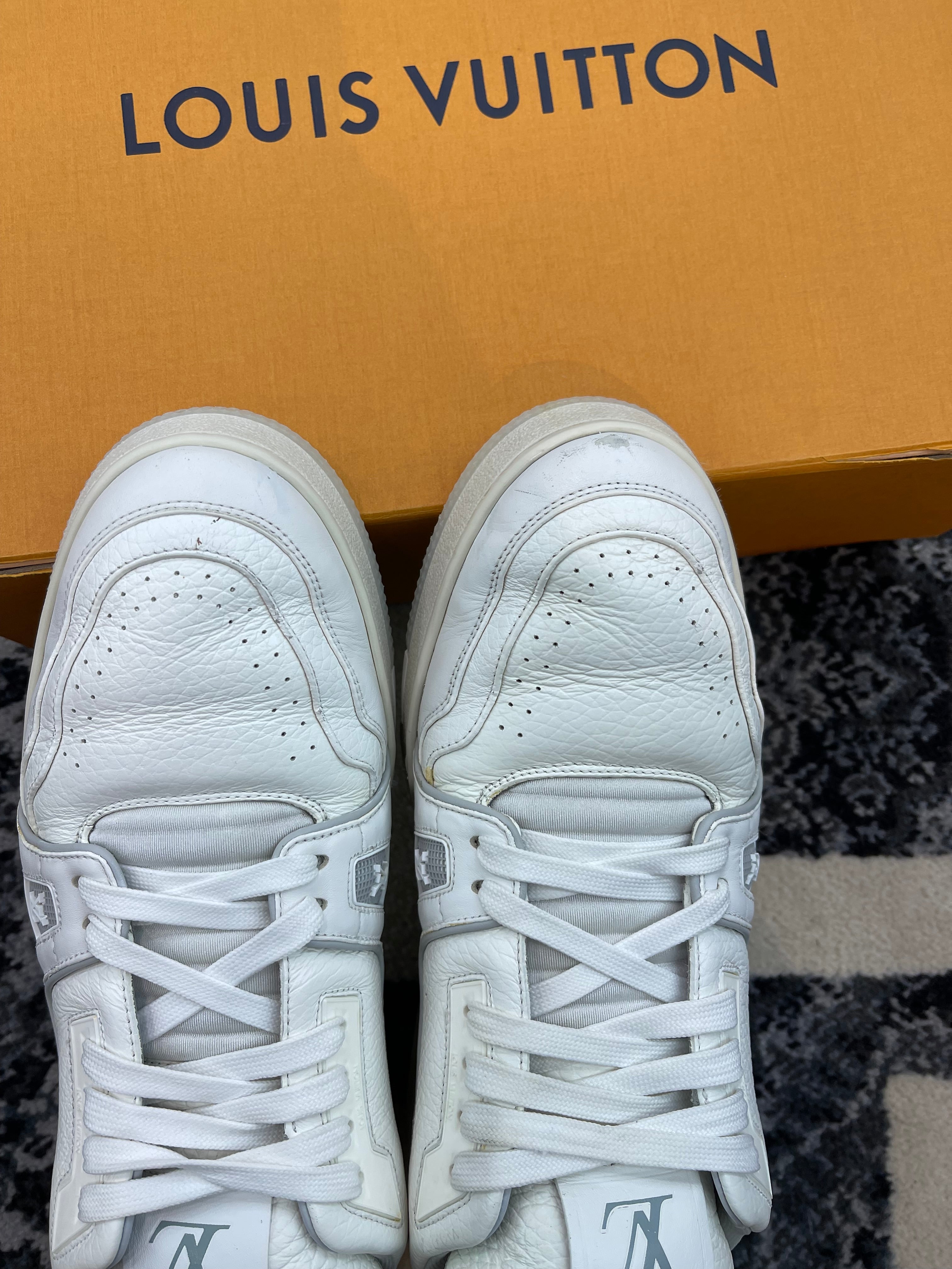 Louis Vuitton Trainer Signature “White Cream”