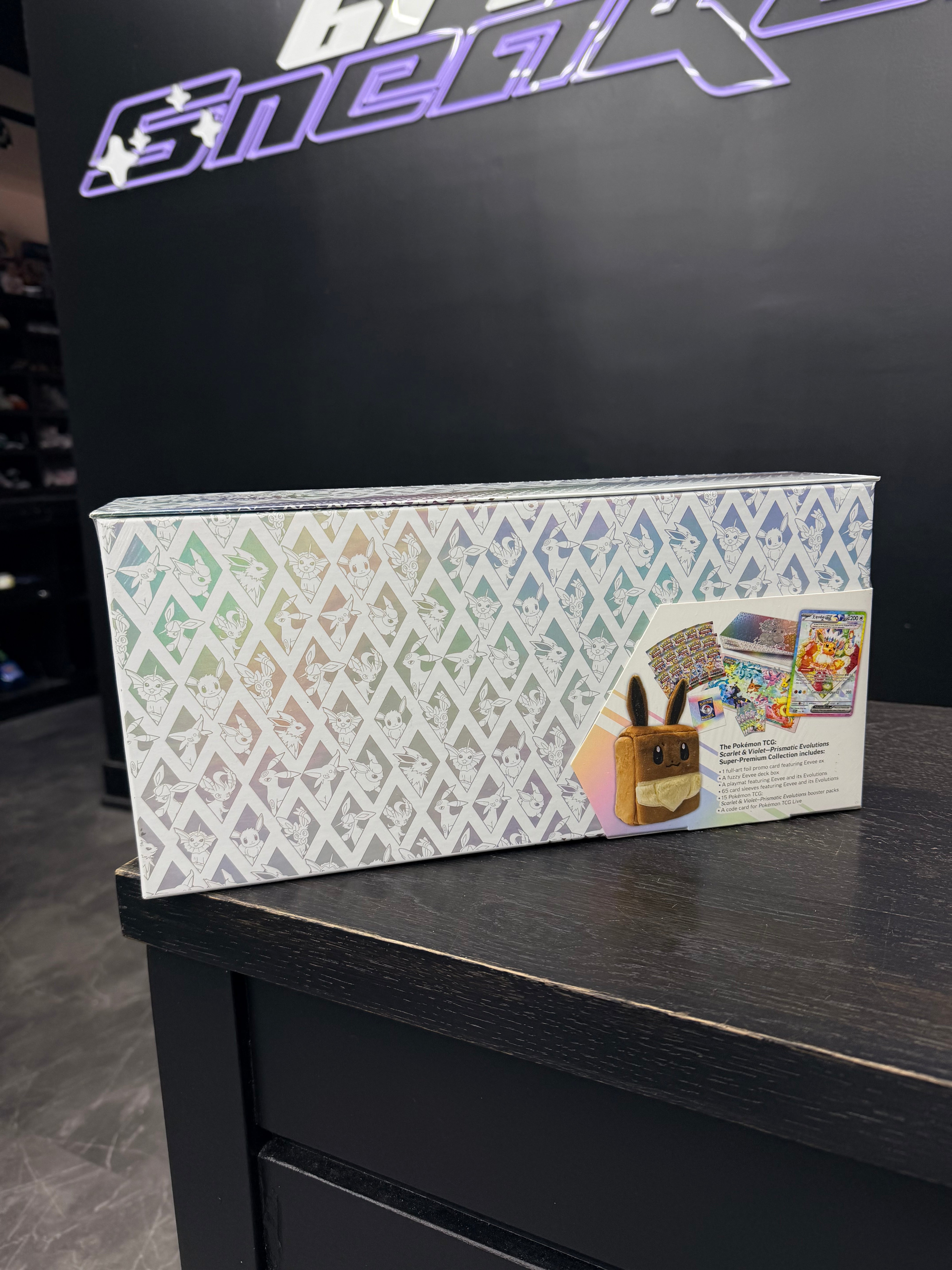 Prismatic Evolutions Super Premium Collection Box