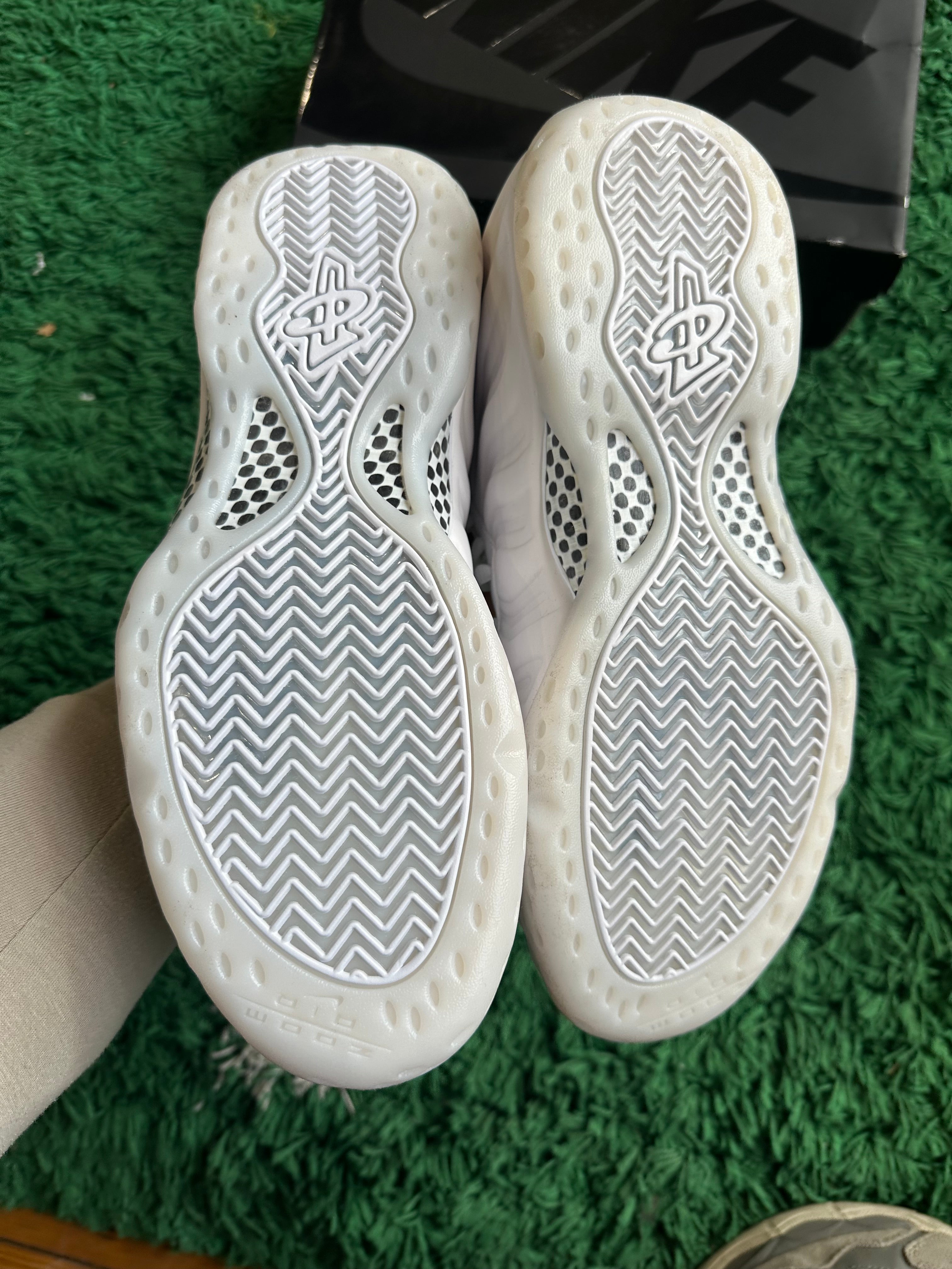 Nike Air Foamposite One “Triple White”