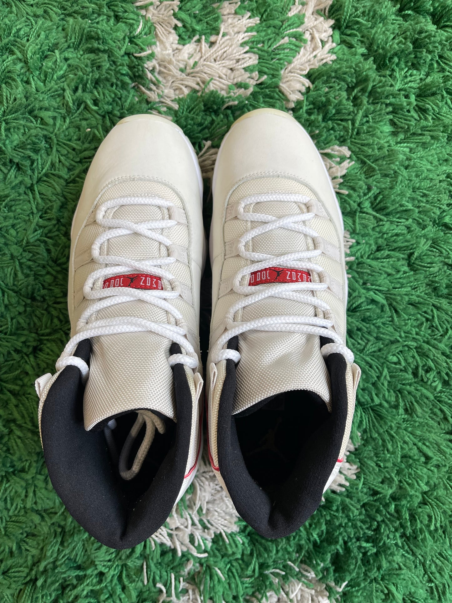 Jordan 11 “Platinum Tint”