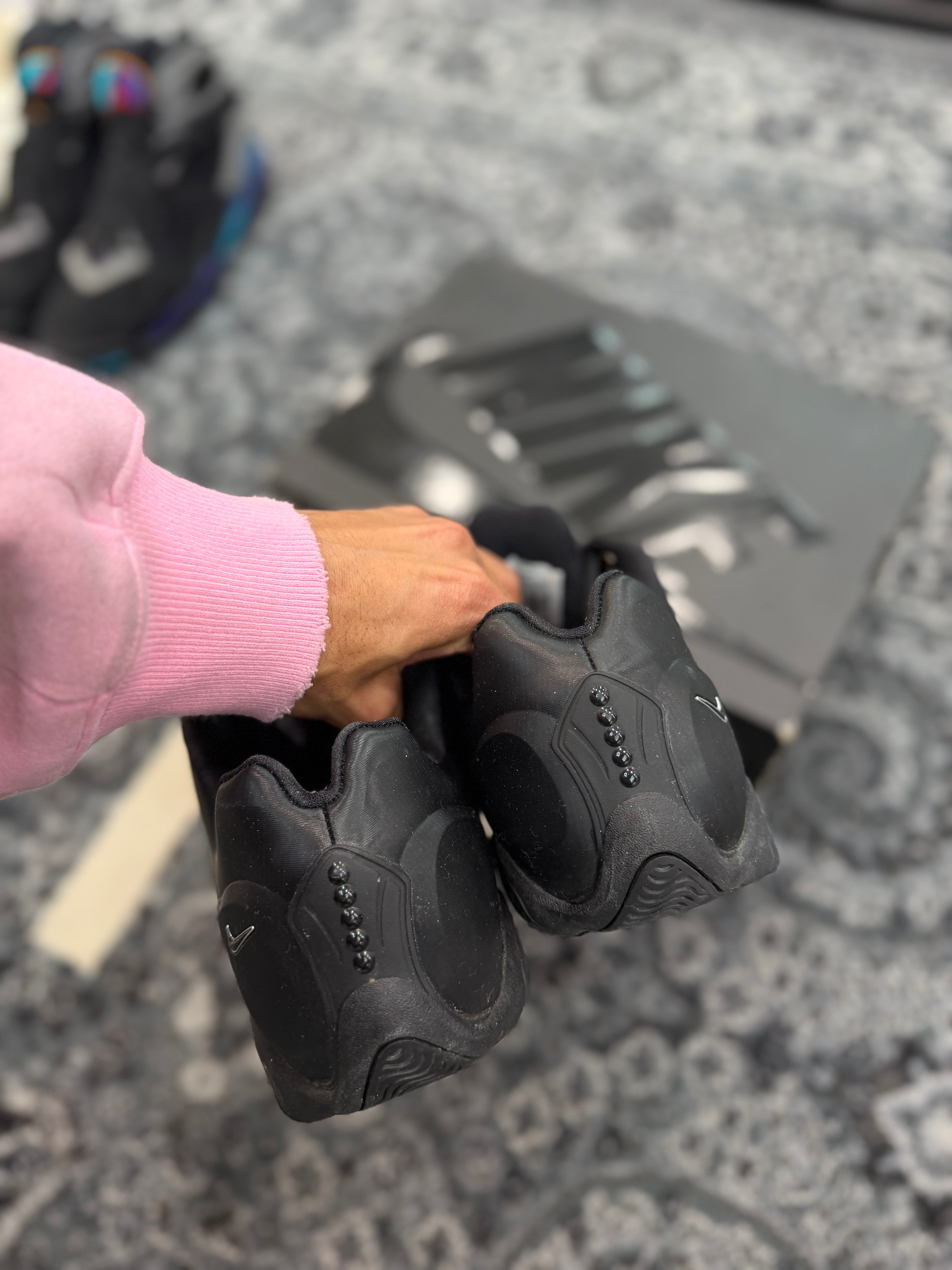 Nike Air Zoom Courtposite x Supreme “Black”