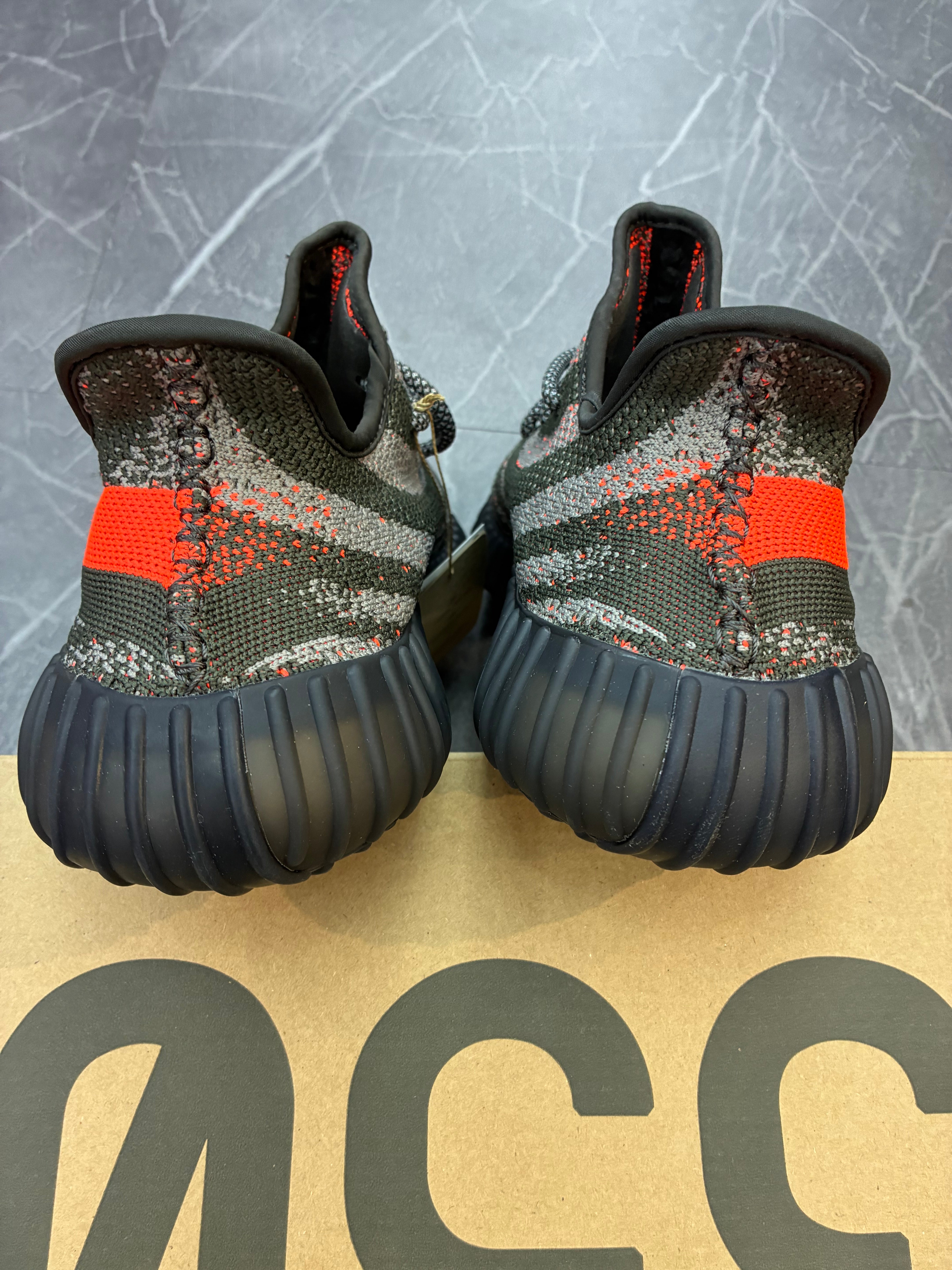 Yeezy 350 V2 “Carbon Beluga”