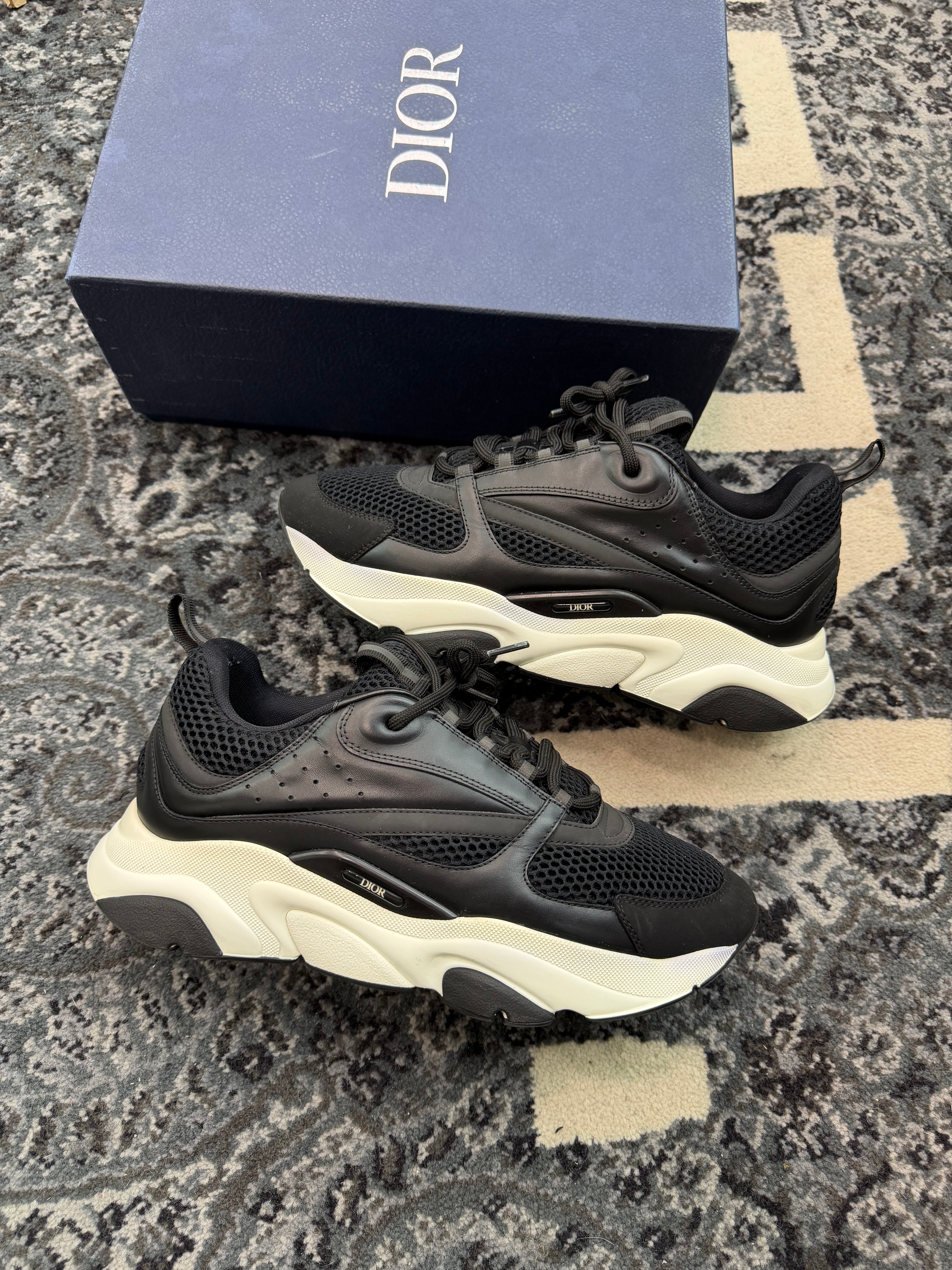 Dior B22 “Black White”