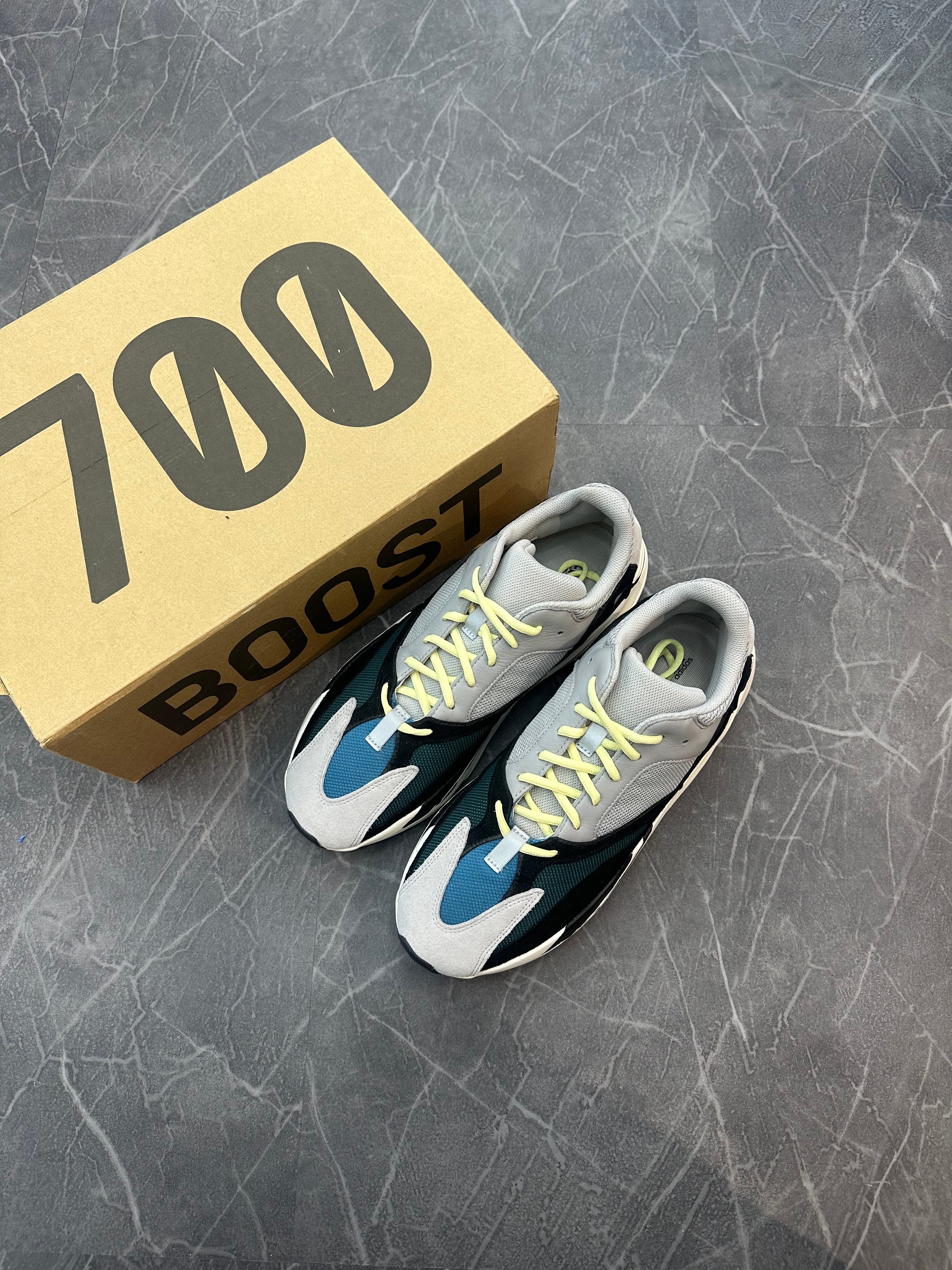 Yeezy 700 “Wave Runner”