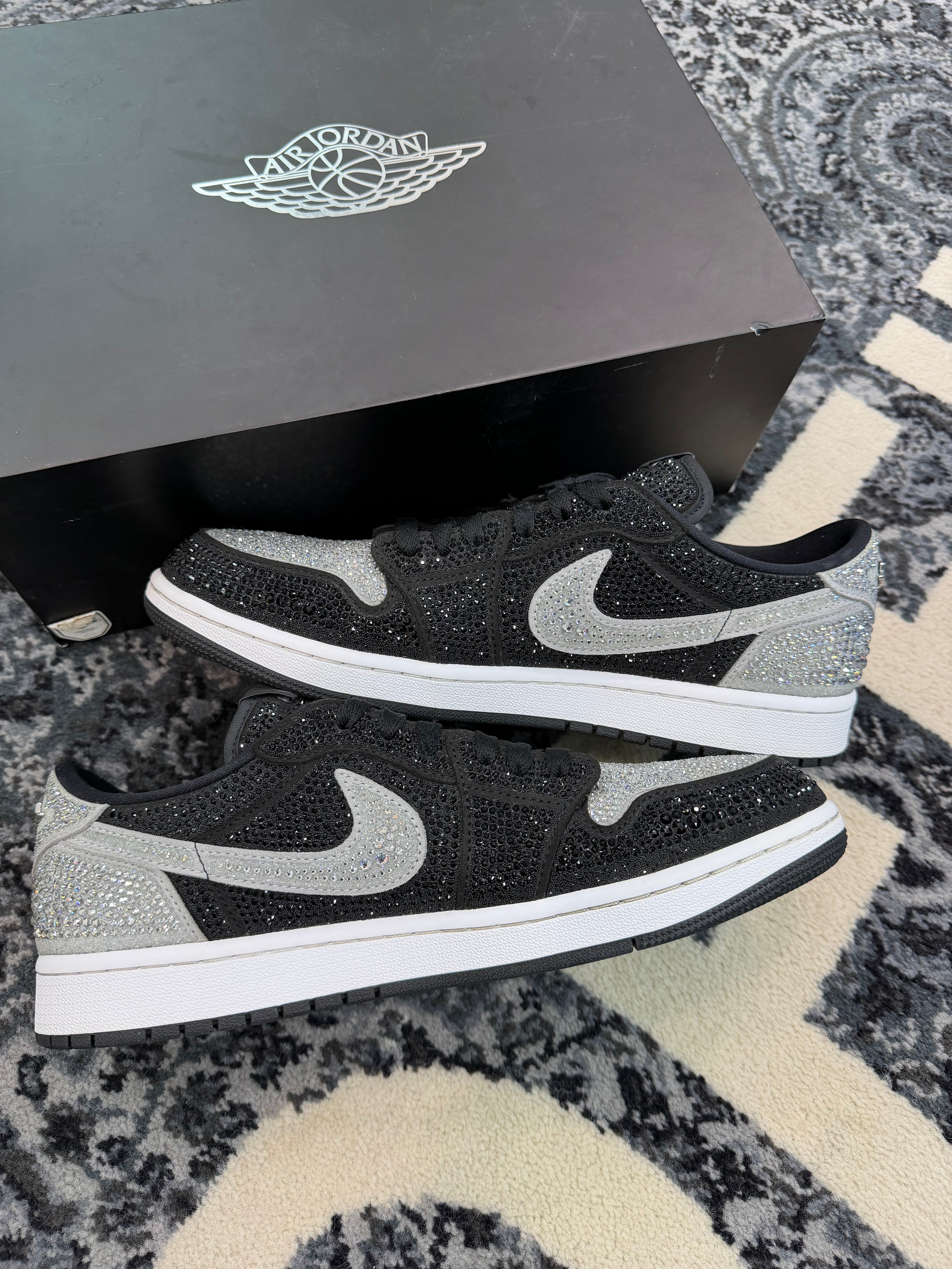 Jordan 1 Low x Swarovski “Stealth Shadow”