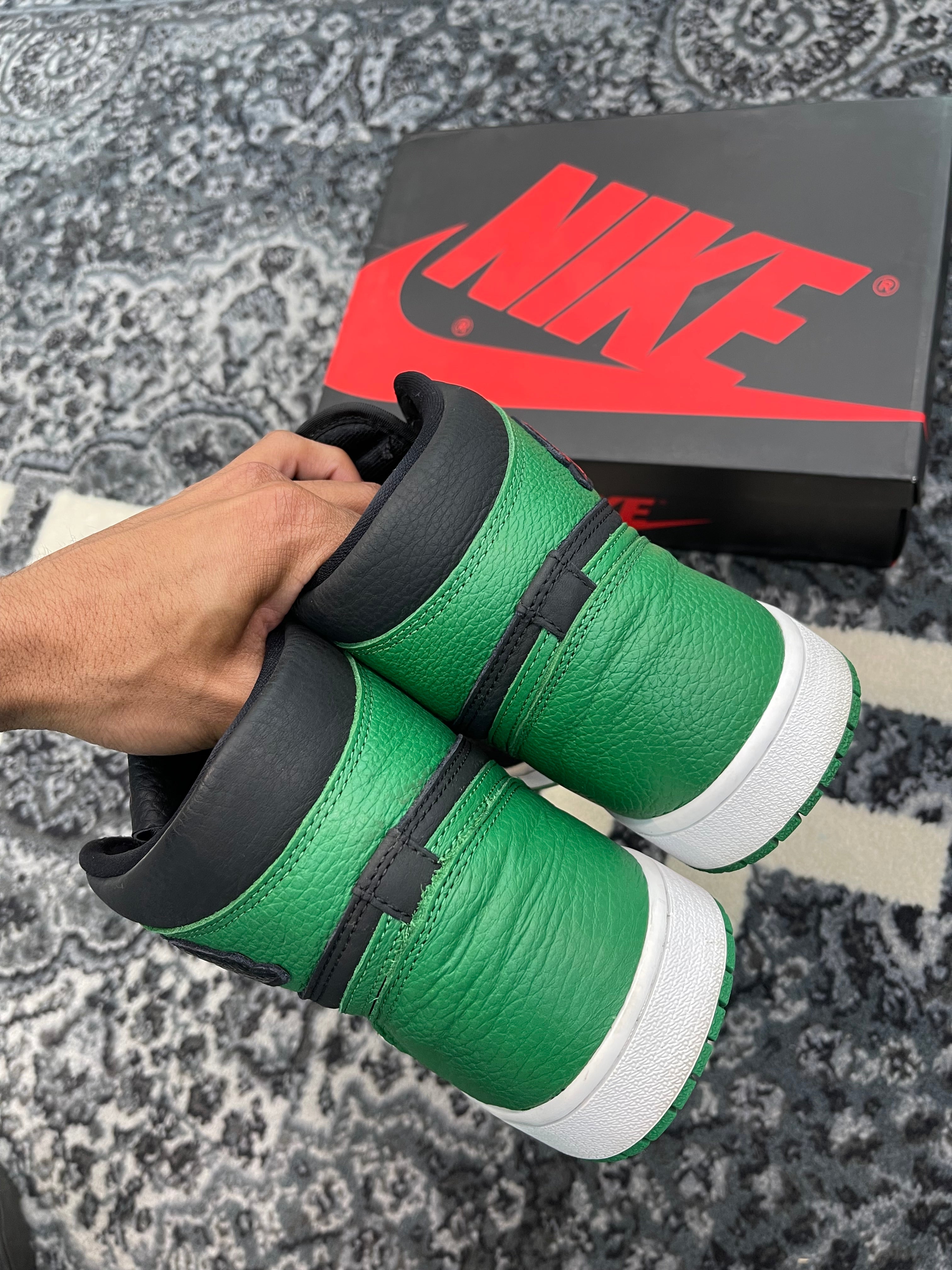 Jordan 1 High “Pine Green Black”