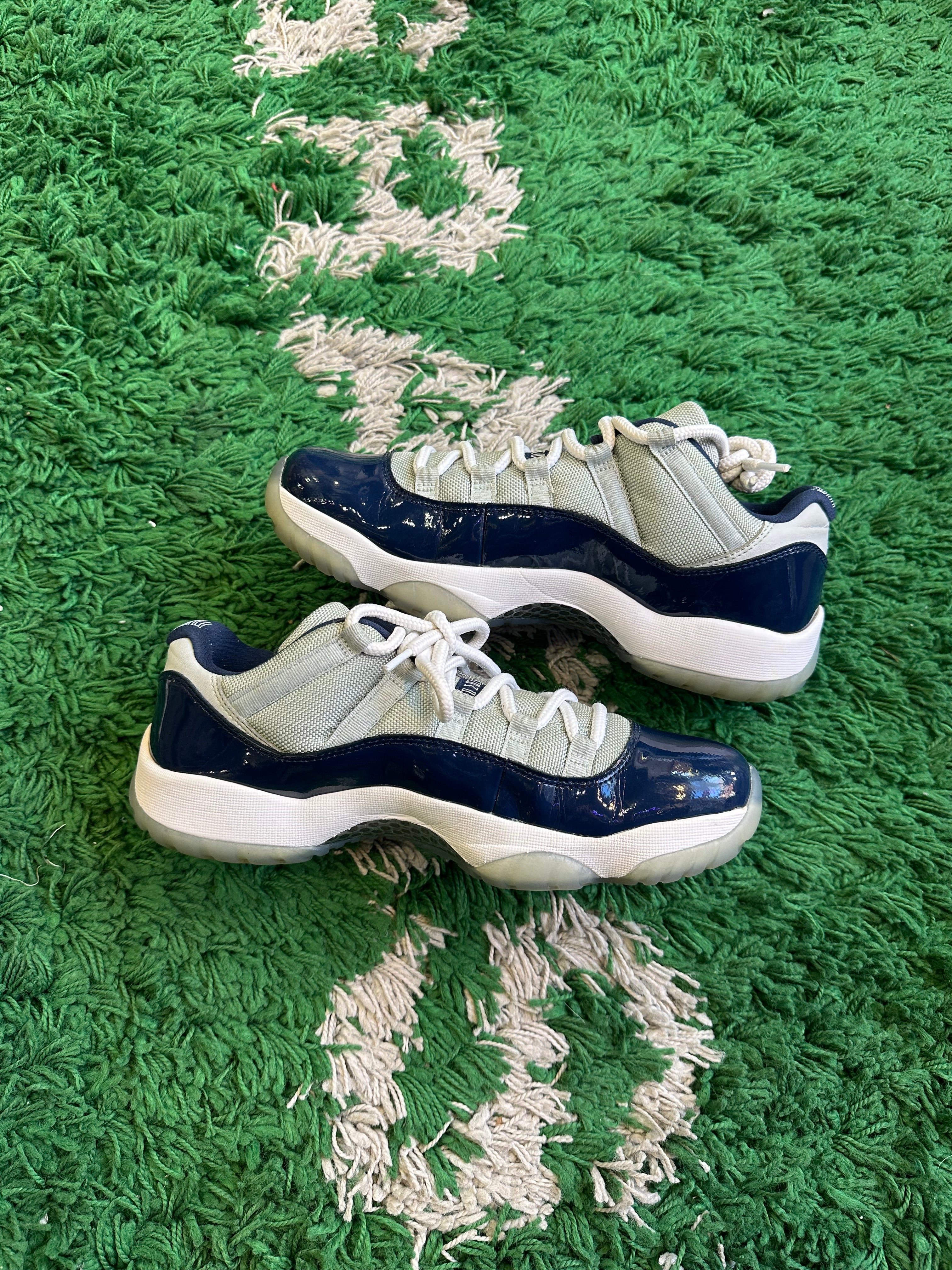 Jordan 11 Low “Georgetown”