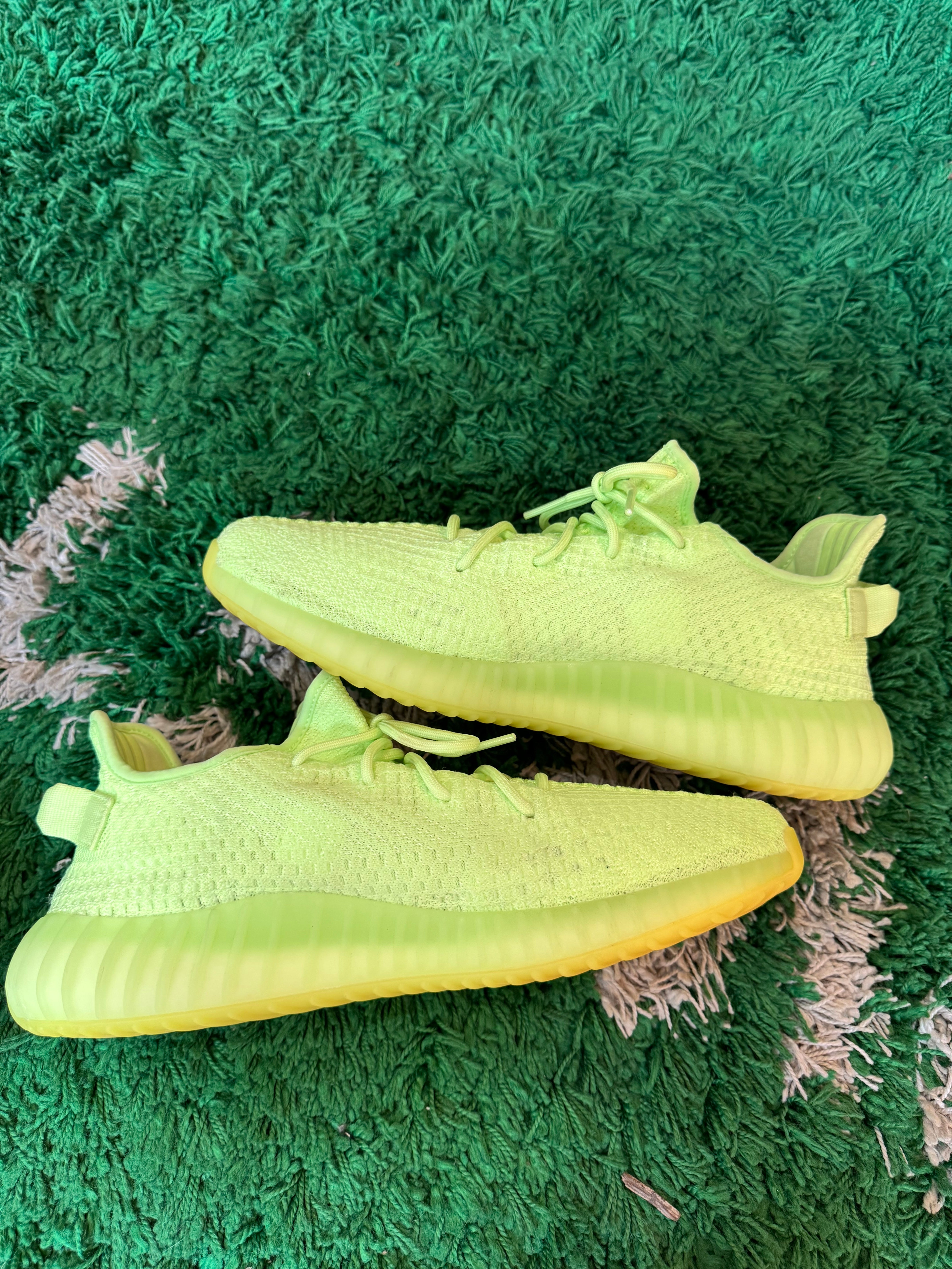 Yeezy 350 “Glow”