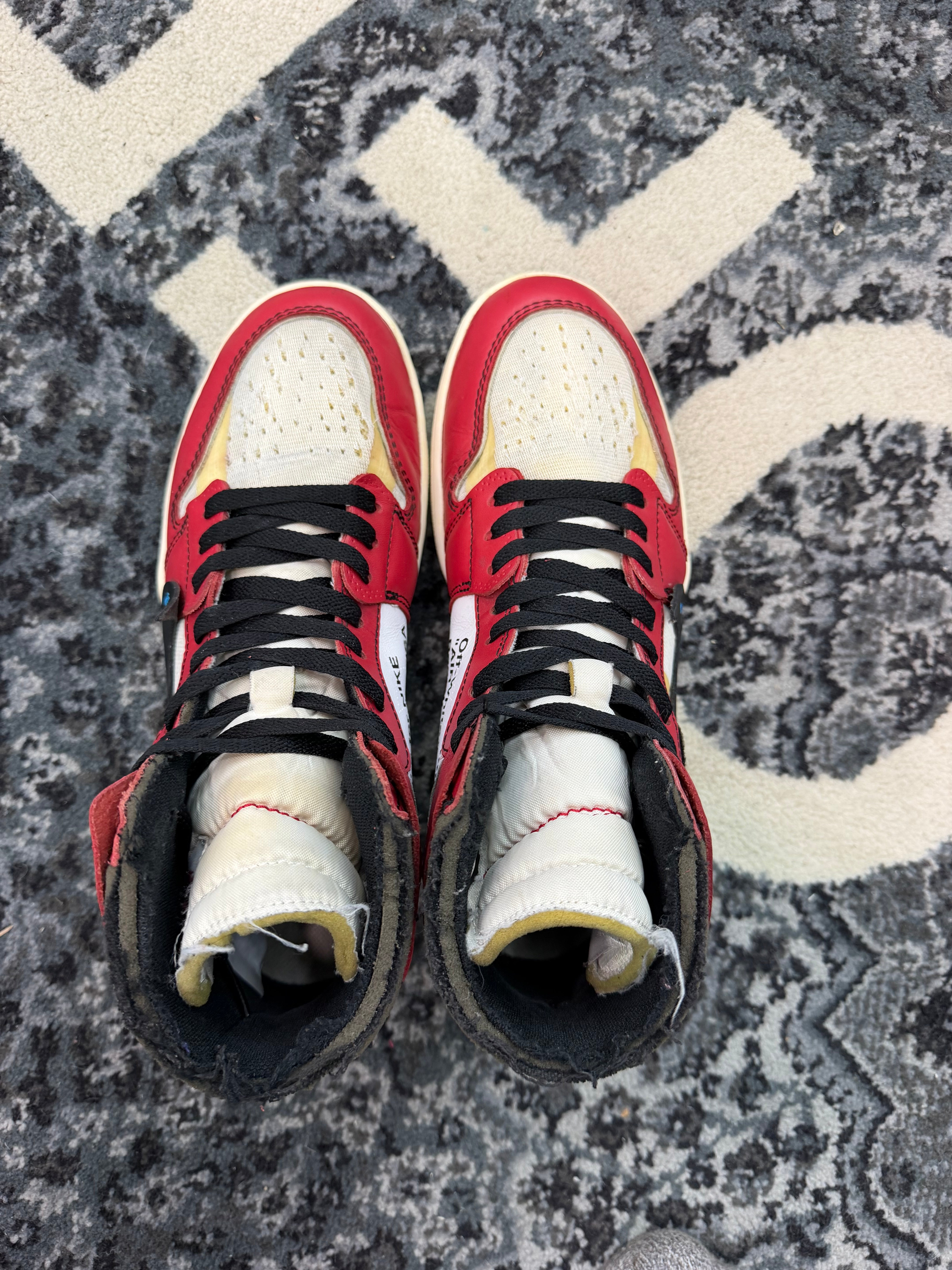 Jordan 1 High x Off White “Chicago”