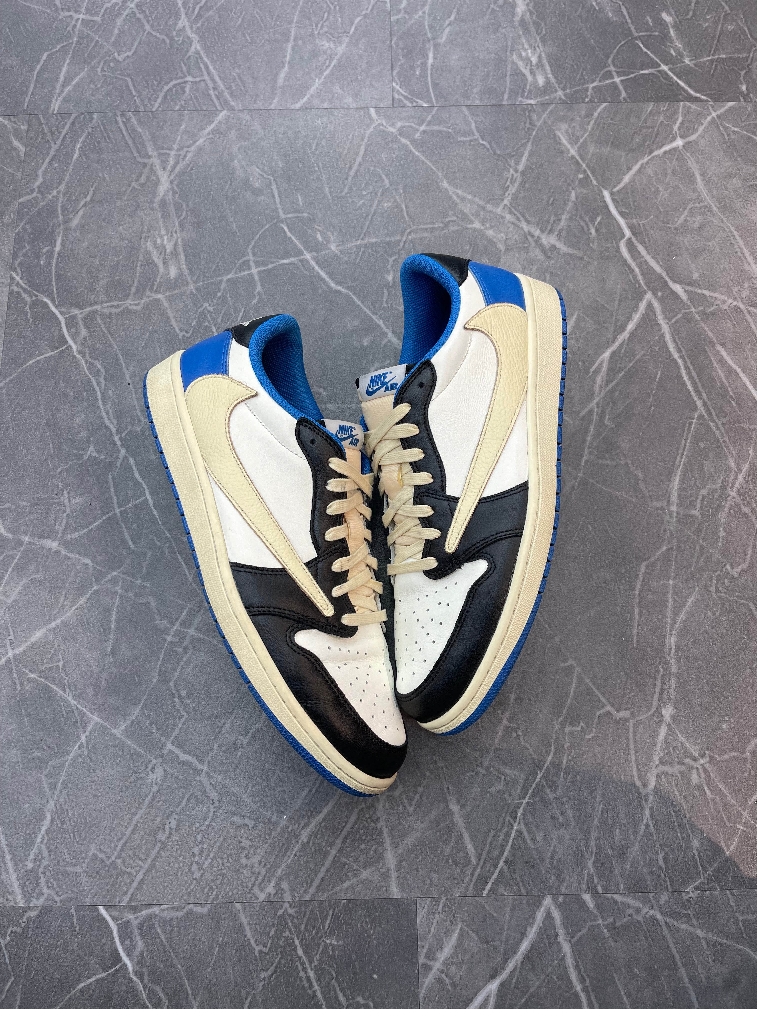 Jordan 1 Low Travis Scott “Fragment”