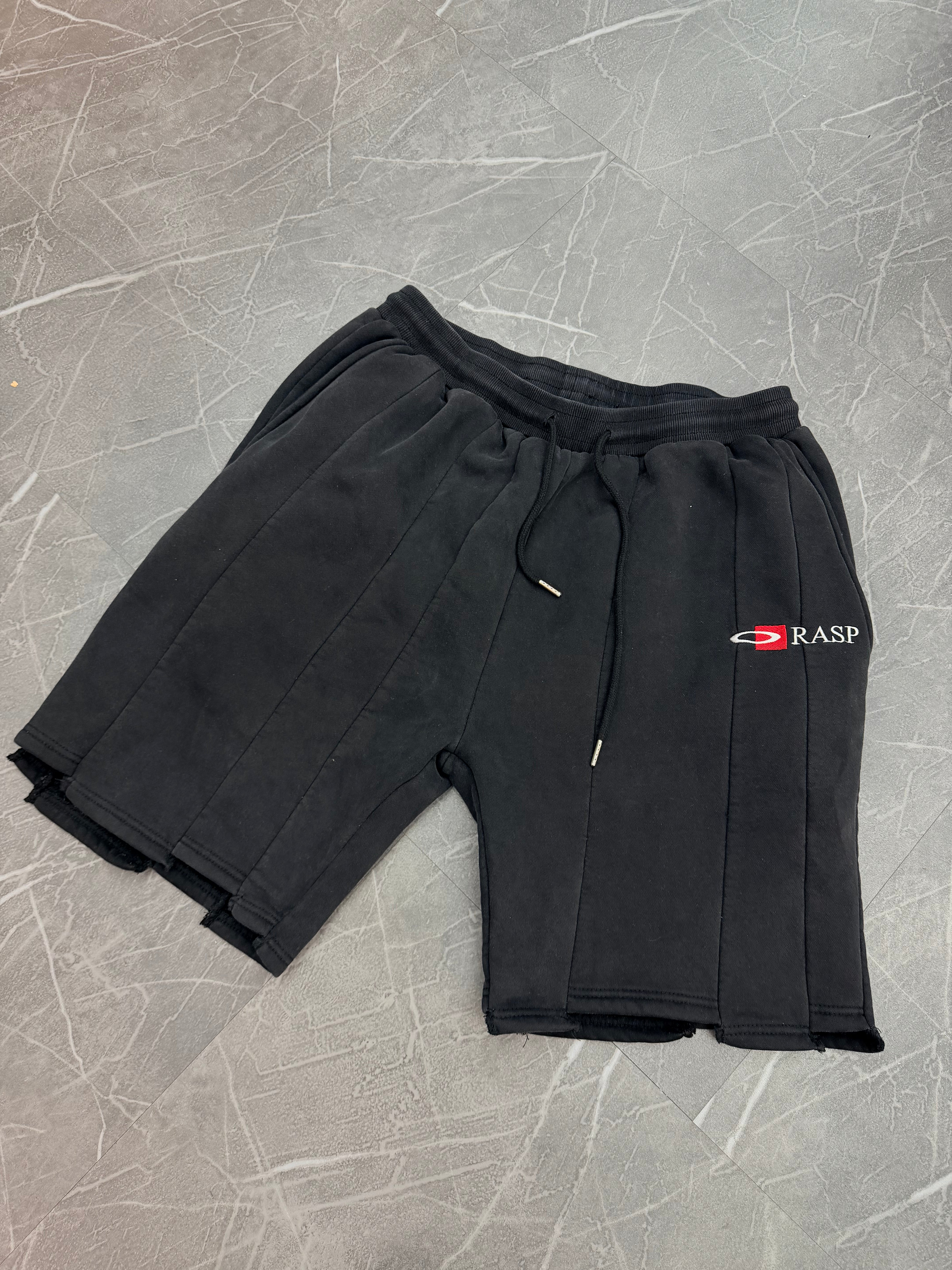GV Gallery Raspberry Hills Shorts “Black”