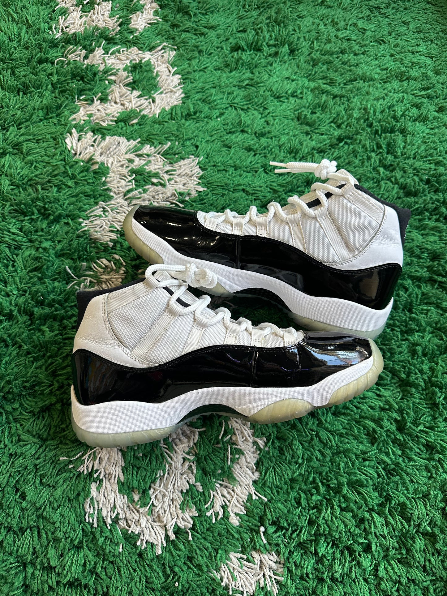 Jordan 11 High “Concord”