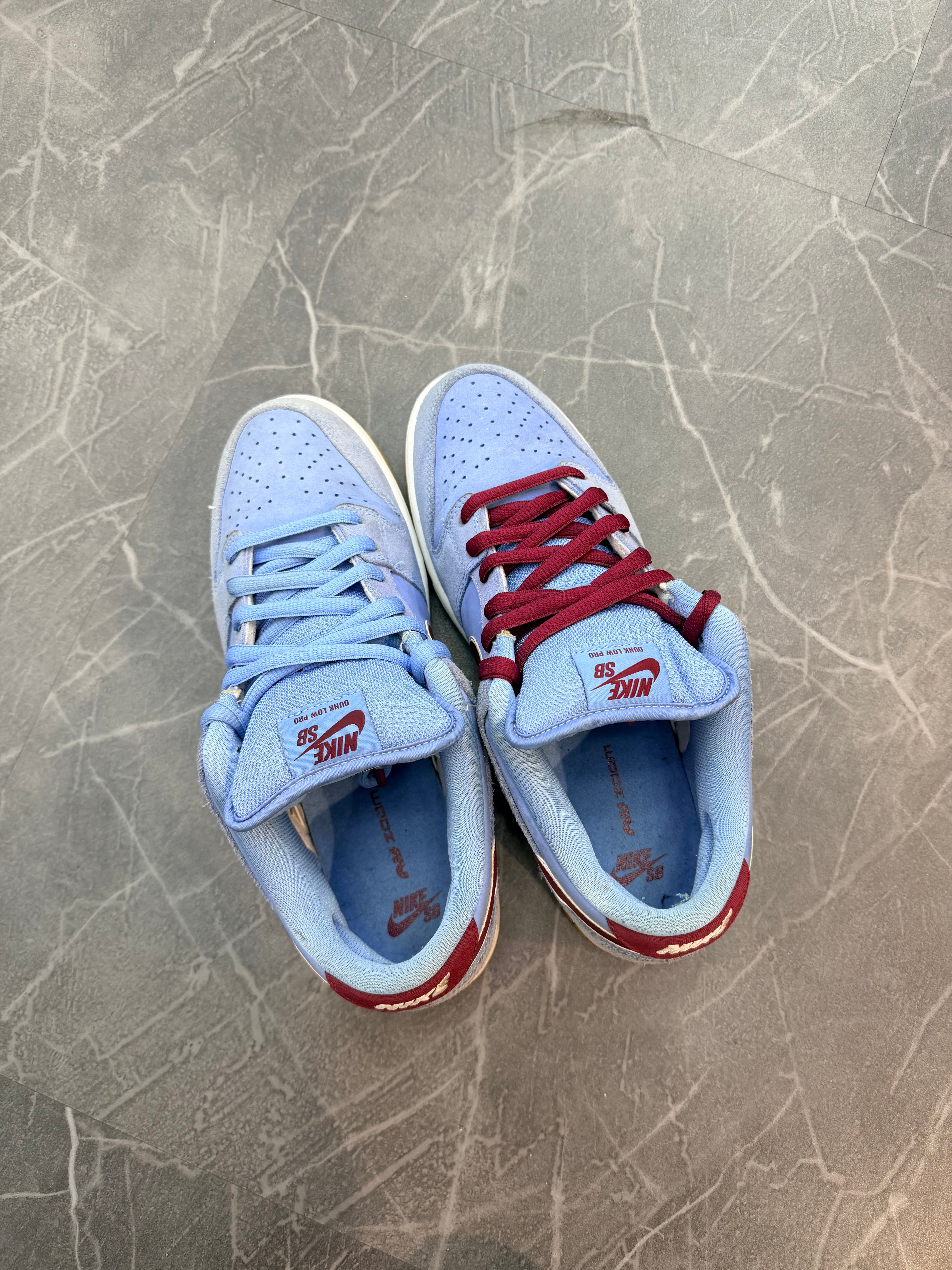 Nike SB Dunk Low “Phillies”