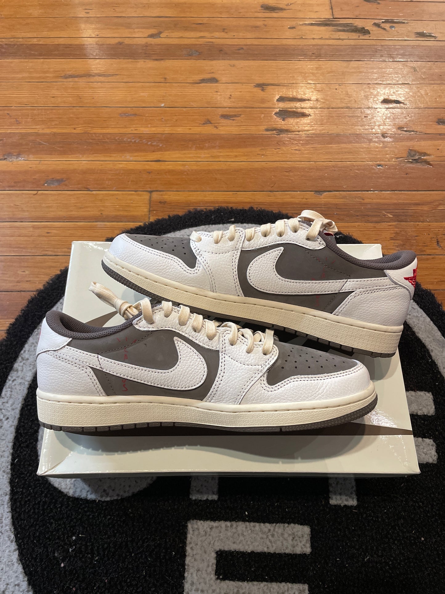 Jordan 1 Travis Scott Low “Reverse Mocha”