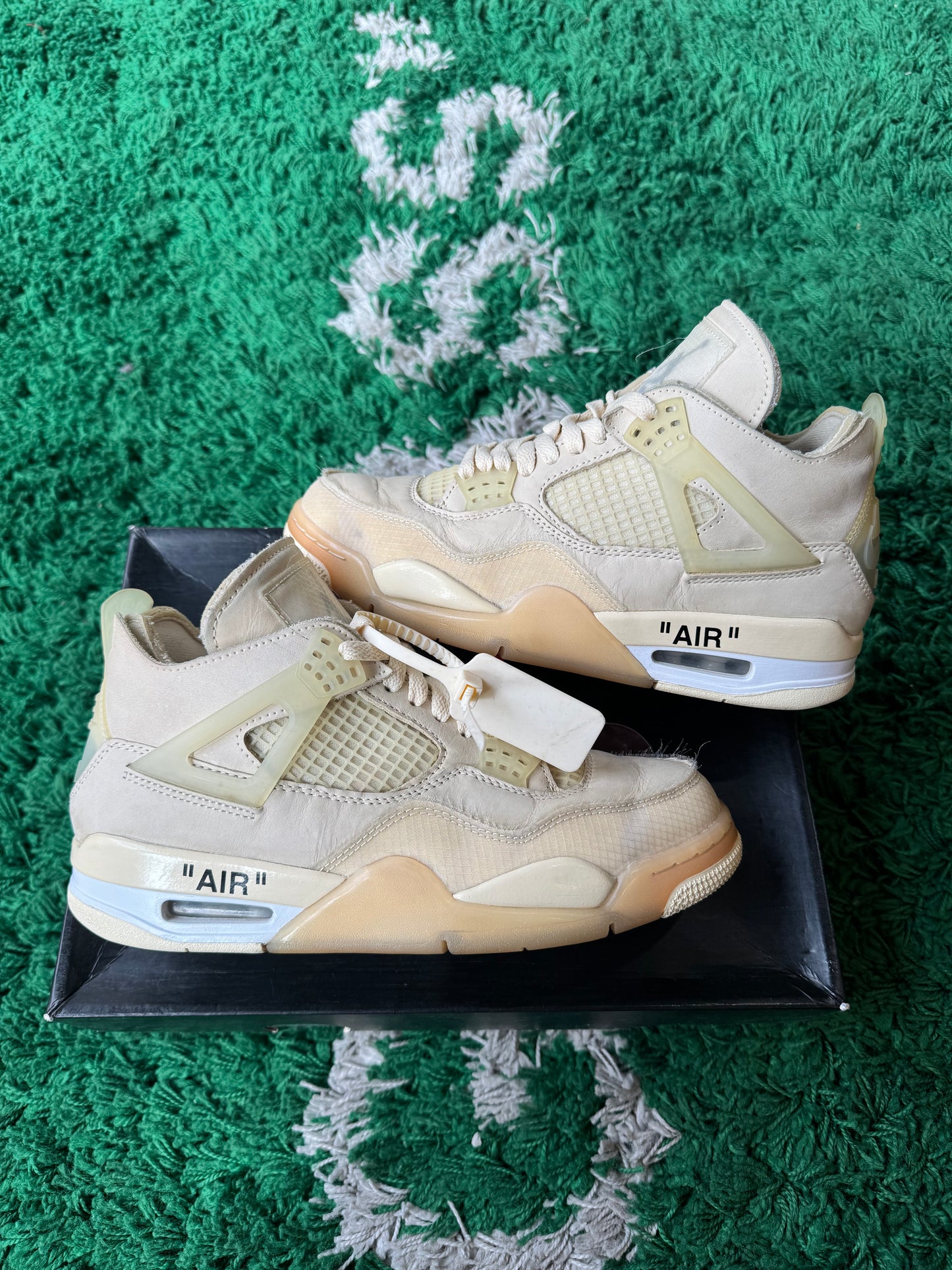 Jordan 4 Off White “Sail”