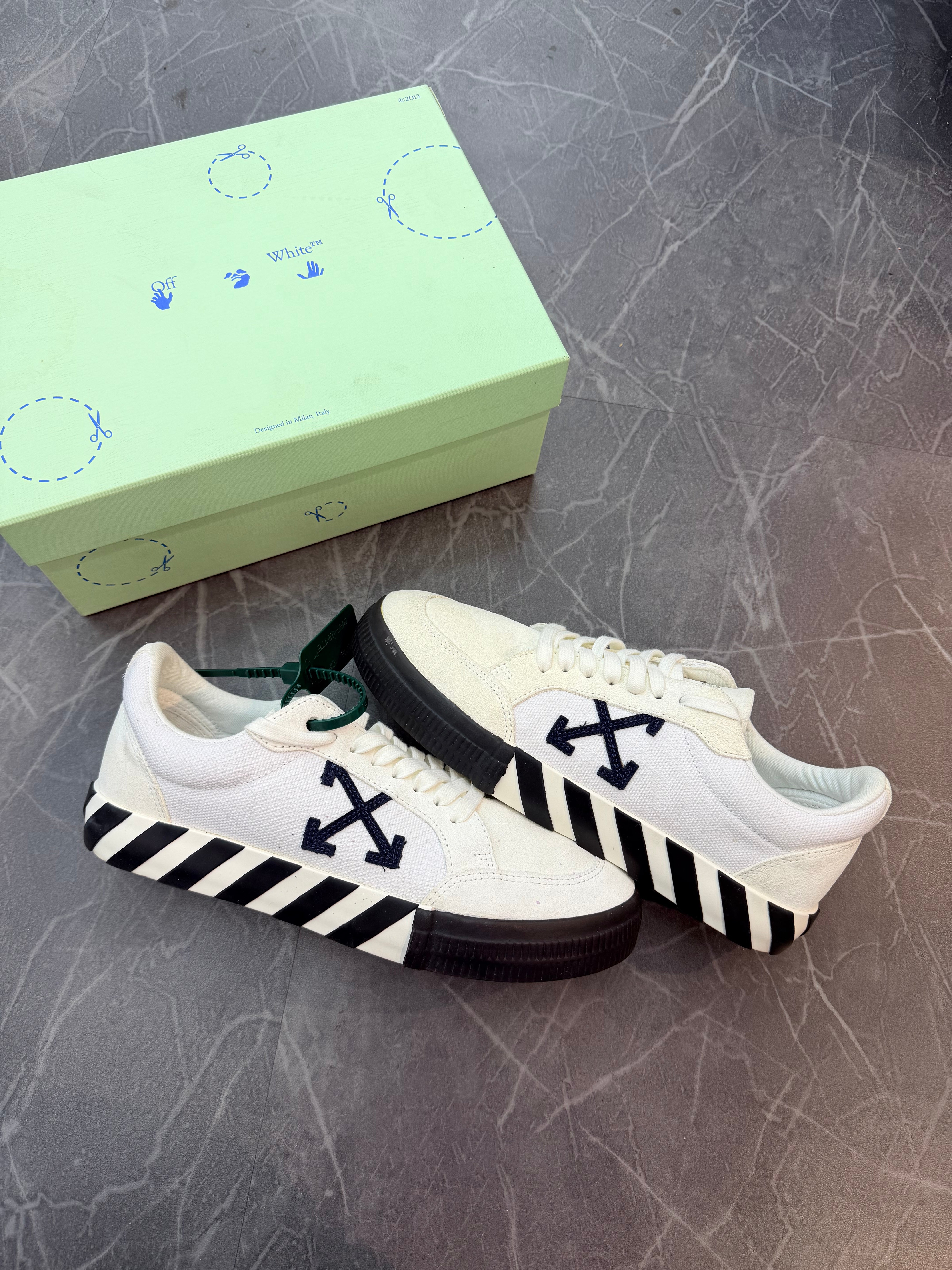 Off-White Vulcanized White