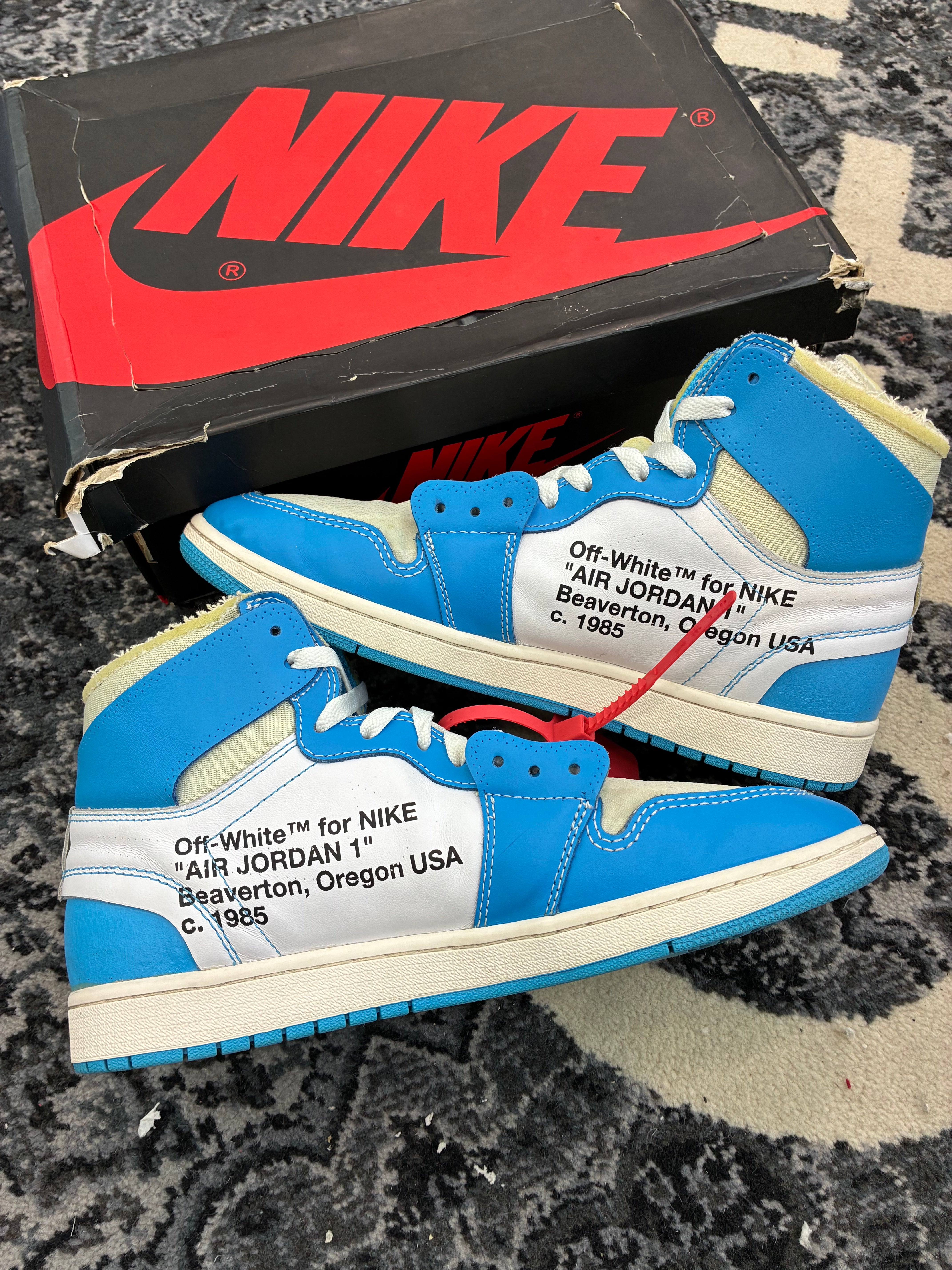 Jordan 1 High x Off White “University Blue”