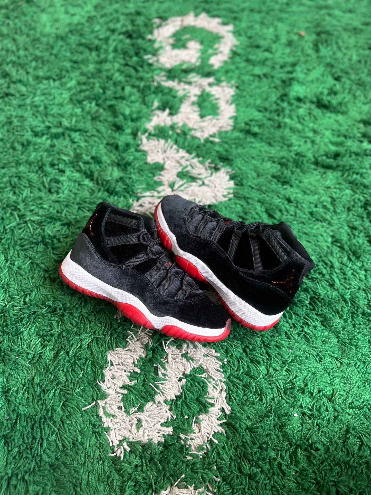 Jordan 11 “Bred Velvet”
