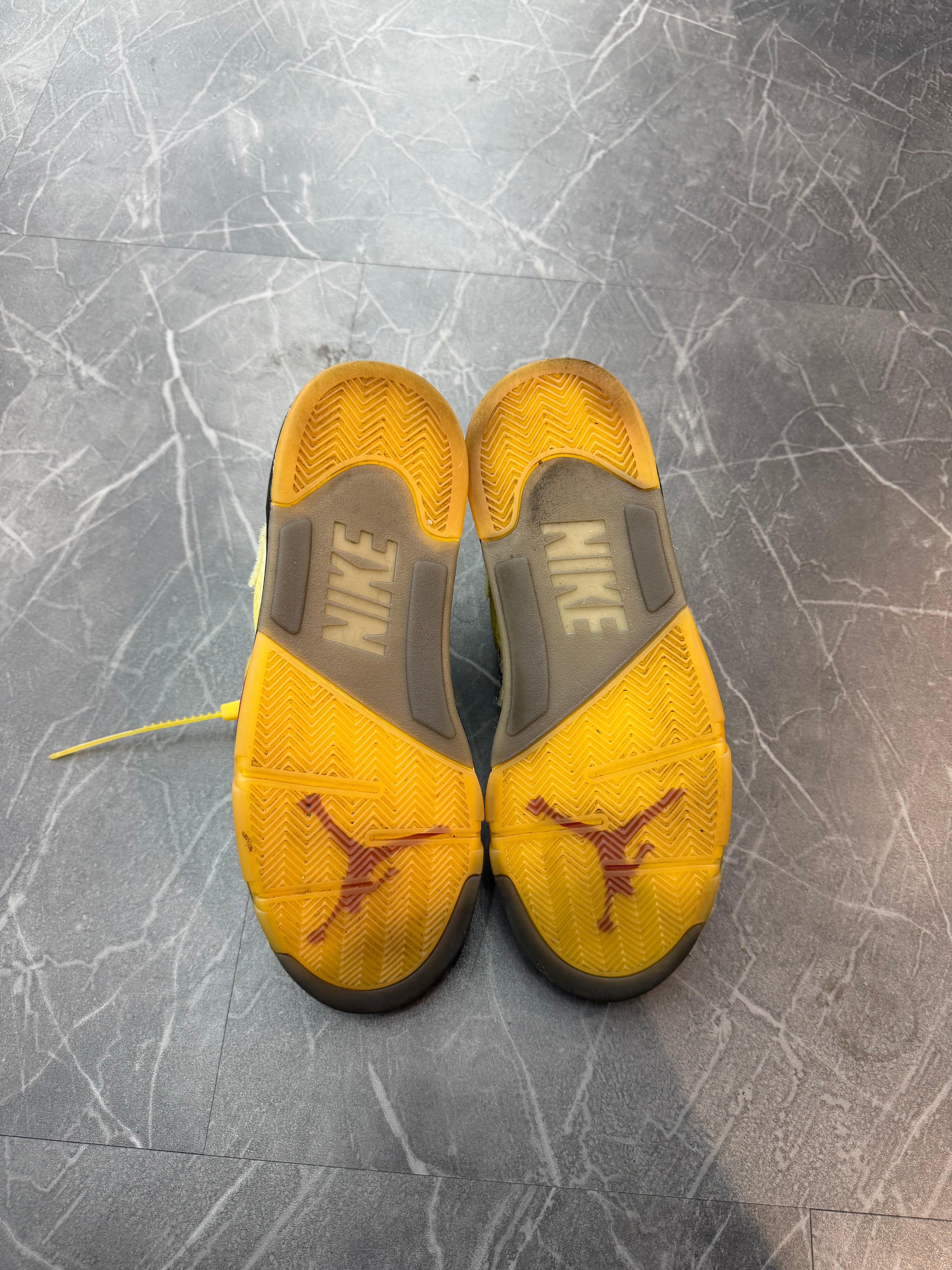 Jordan 5 x Off-White “Sail”