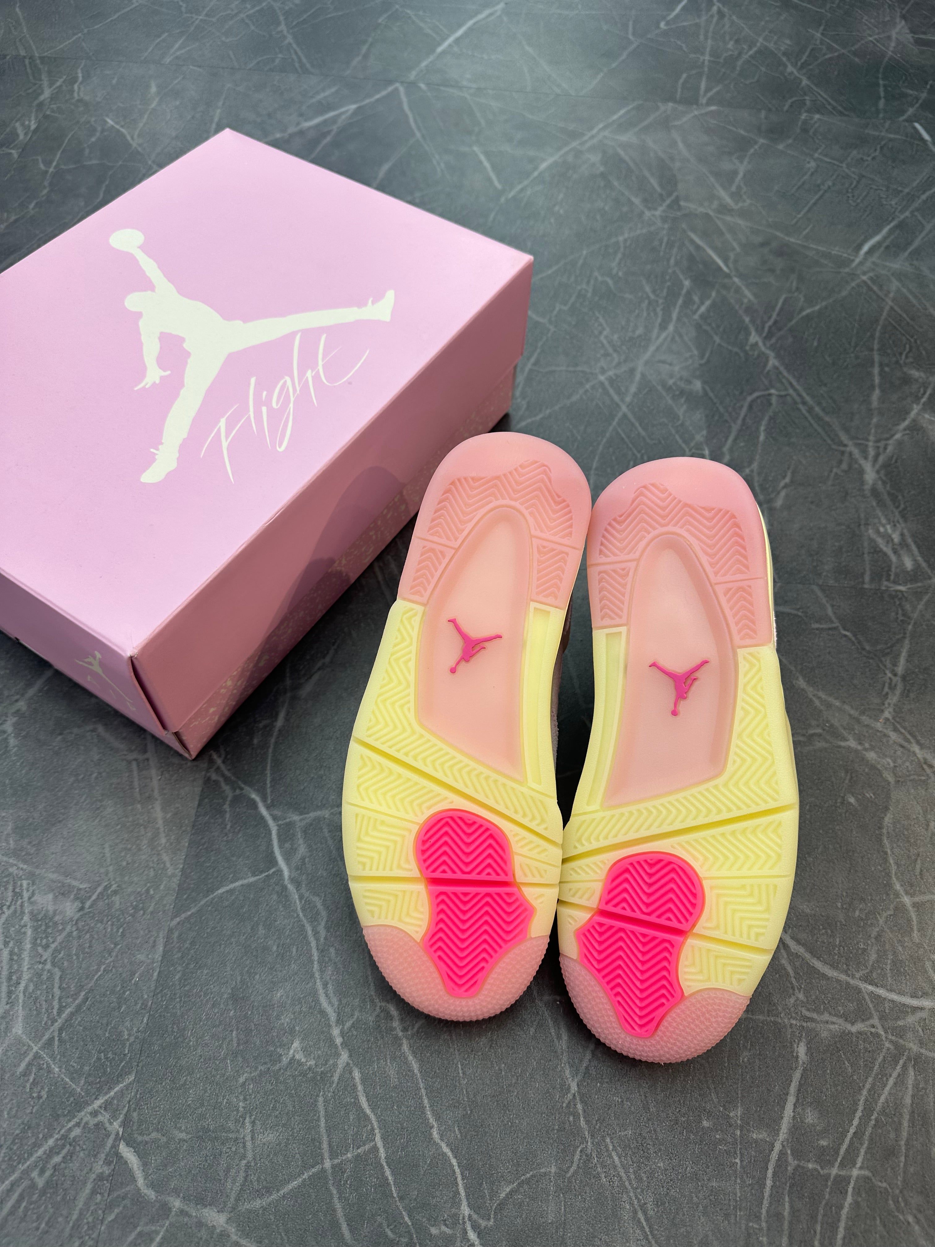 Jordan 4 “Iced Carmine”