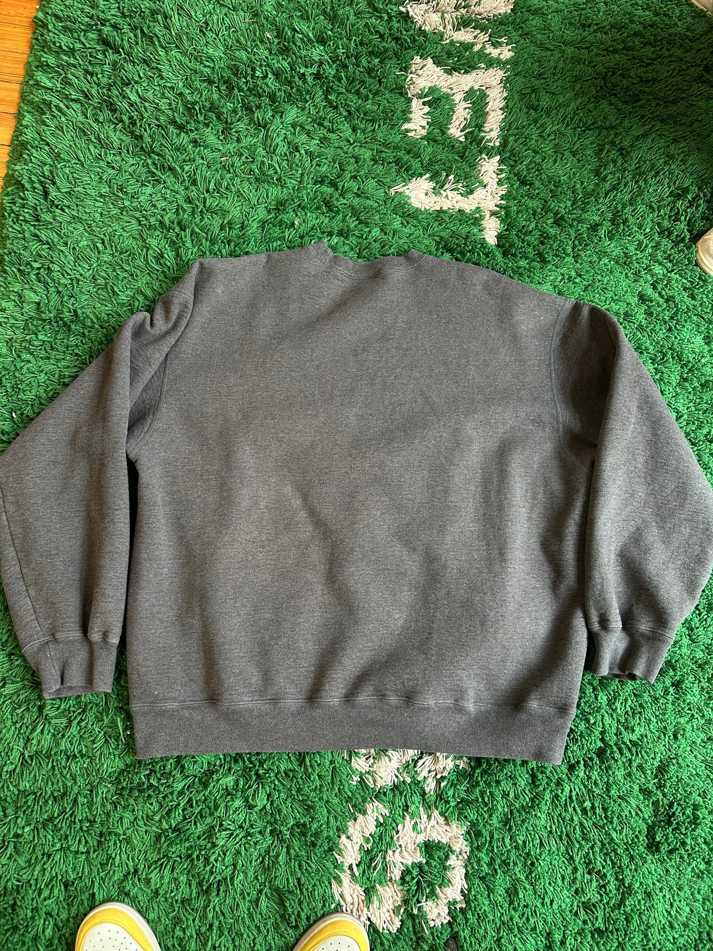 Supreme Crewneck “Charcoal”