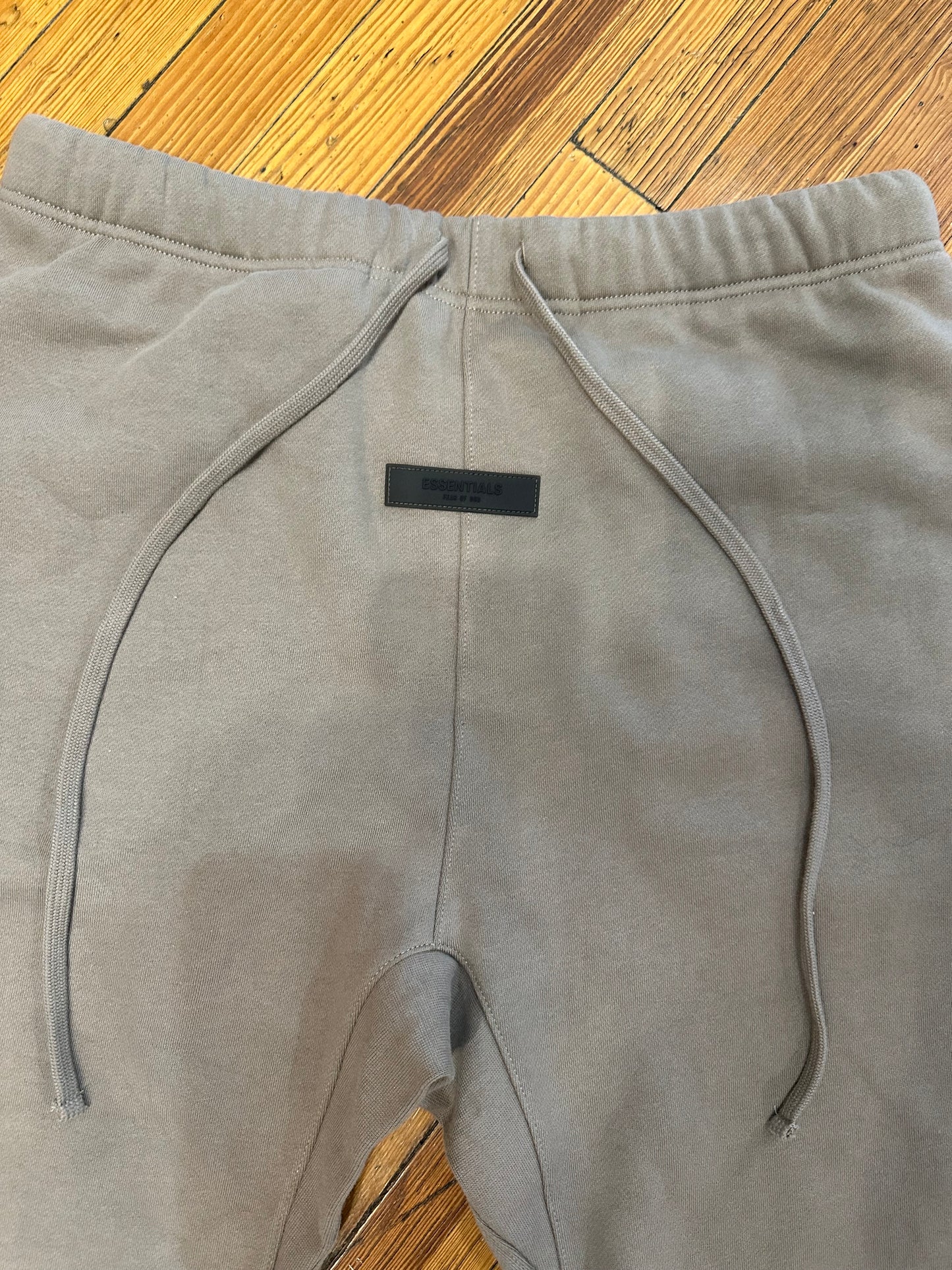 Essentials Sweatpants “Taupe”